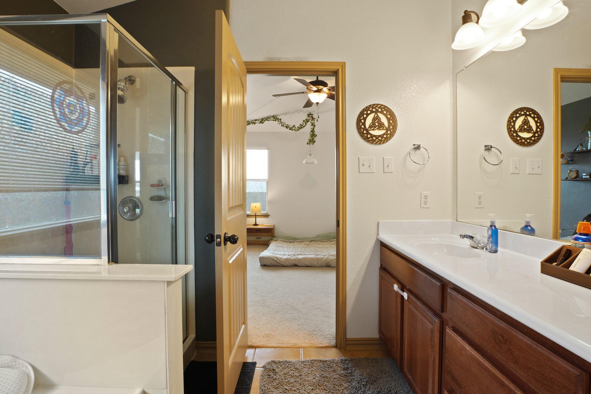 11012 Short Springs Dr, Austin, TX 78754