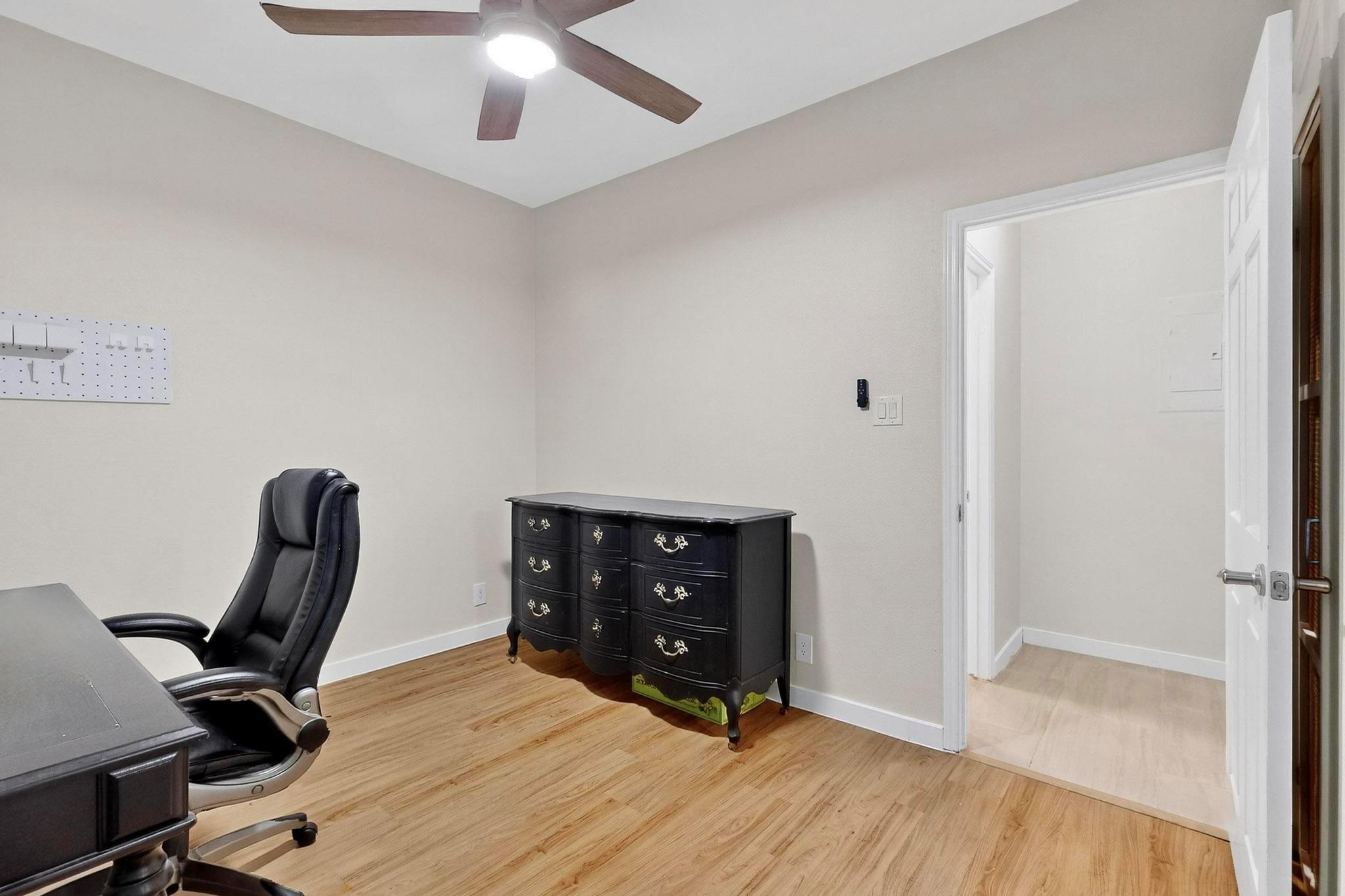 2414 Longview St # 102, Austin, TX 78705
