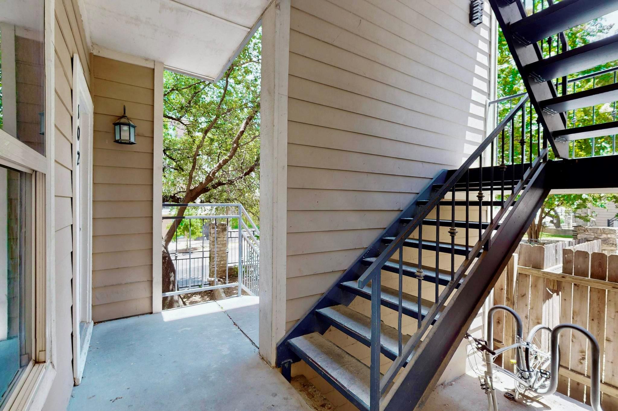 2414 Longview St # 102, Austin, TX 78705