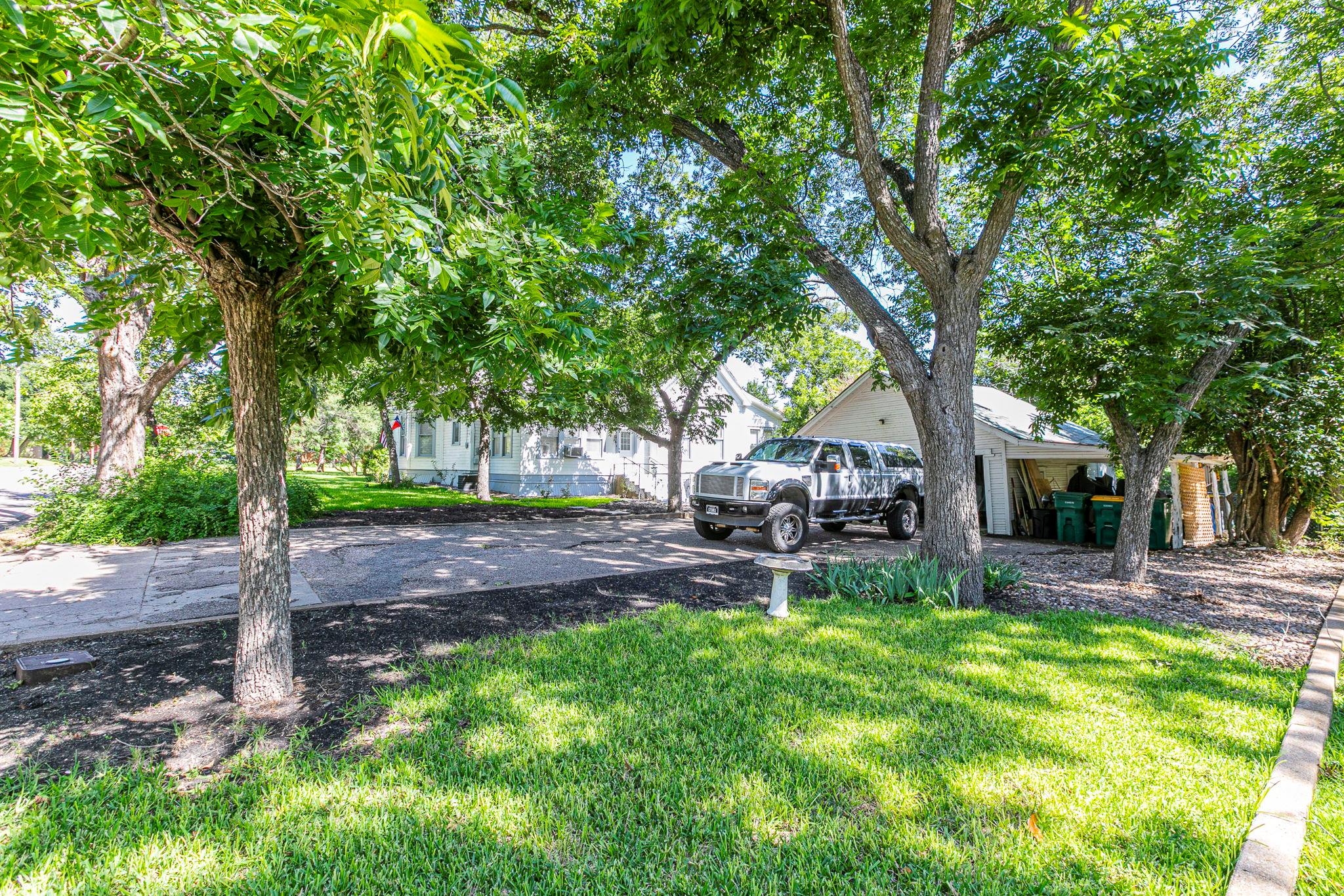 618 N Penelope St, Belton, TX 76513
