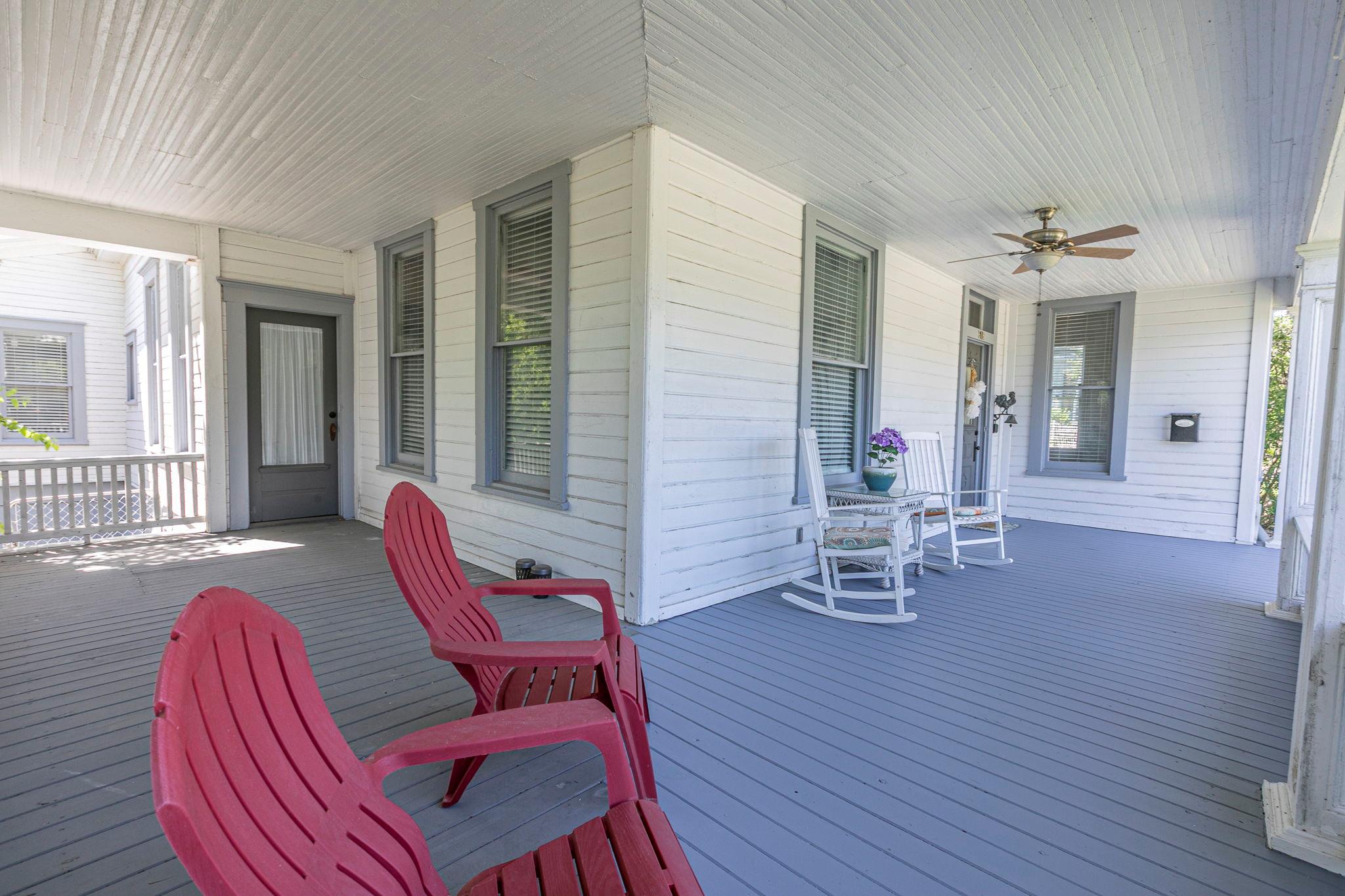 618 N Penelope St, Belton, TX 76513
