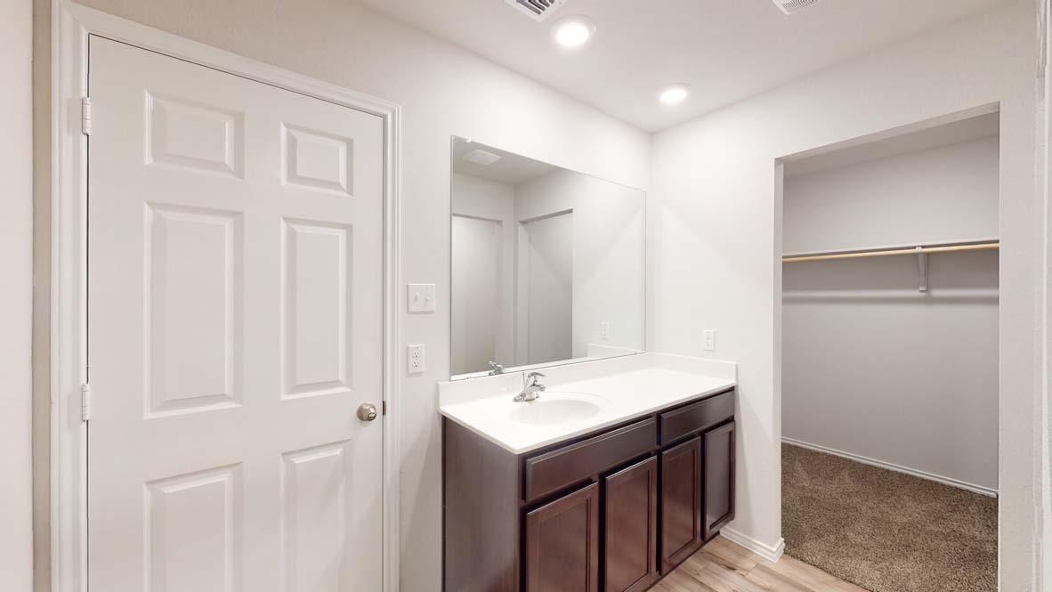 209 Day Wls, Jarrell, TX 76537