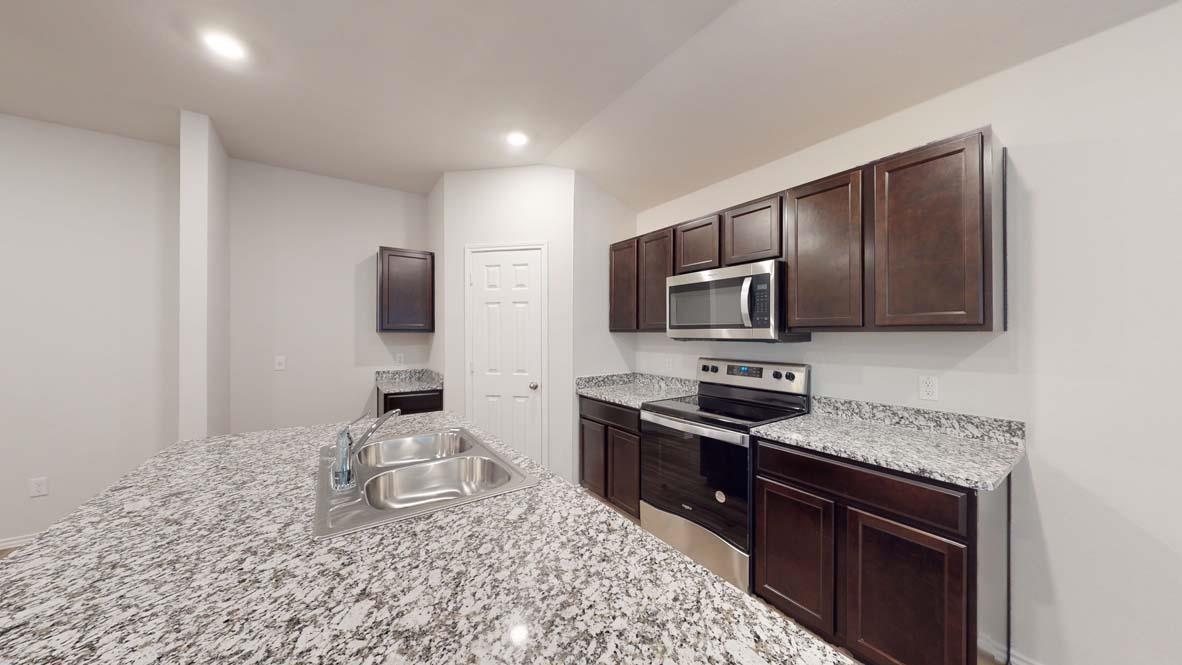 209 Day Wls, Jarrell, TX 76537