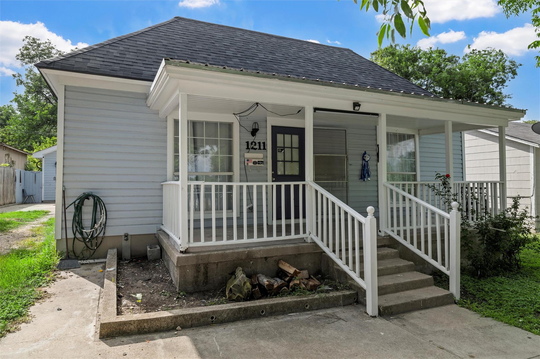 1211 S 17th St, Temple, TX 76504