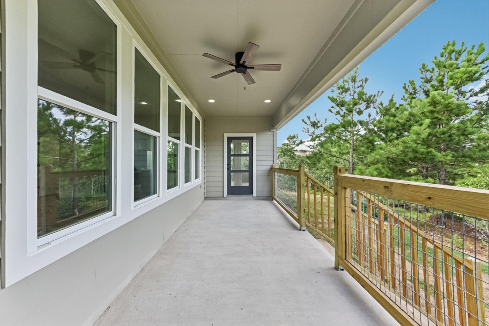 130 Mokalau Dr, Bastrop, TX 78602