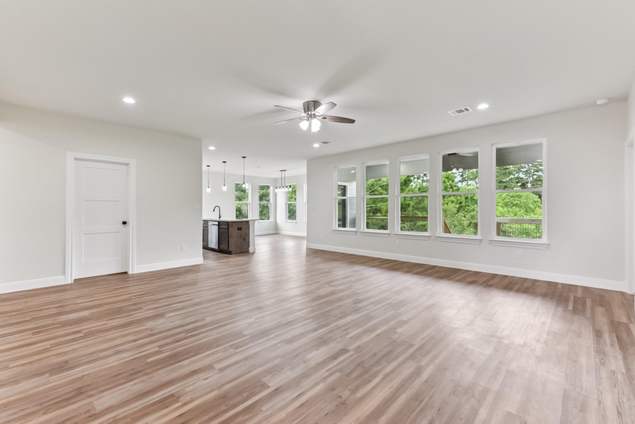 130 Mokalau Dr, Bastrop, TX 78602