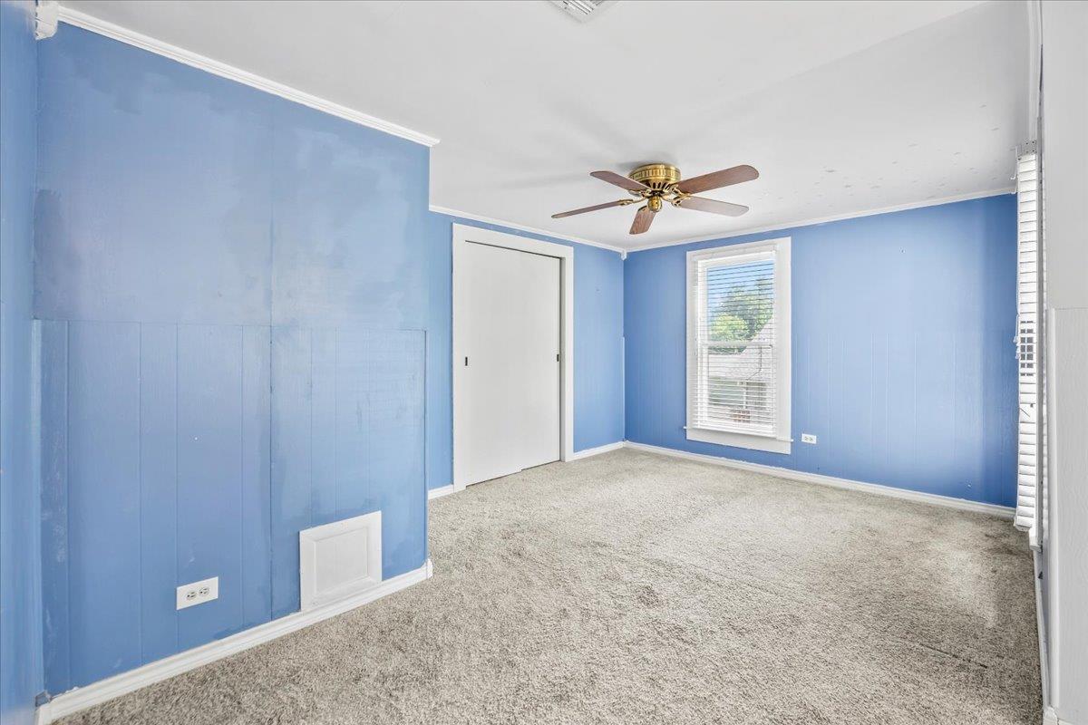 1223 Cecelia St, Taylor, TX 76574