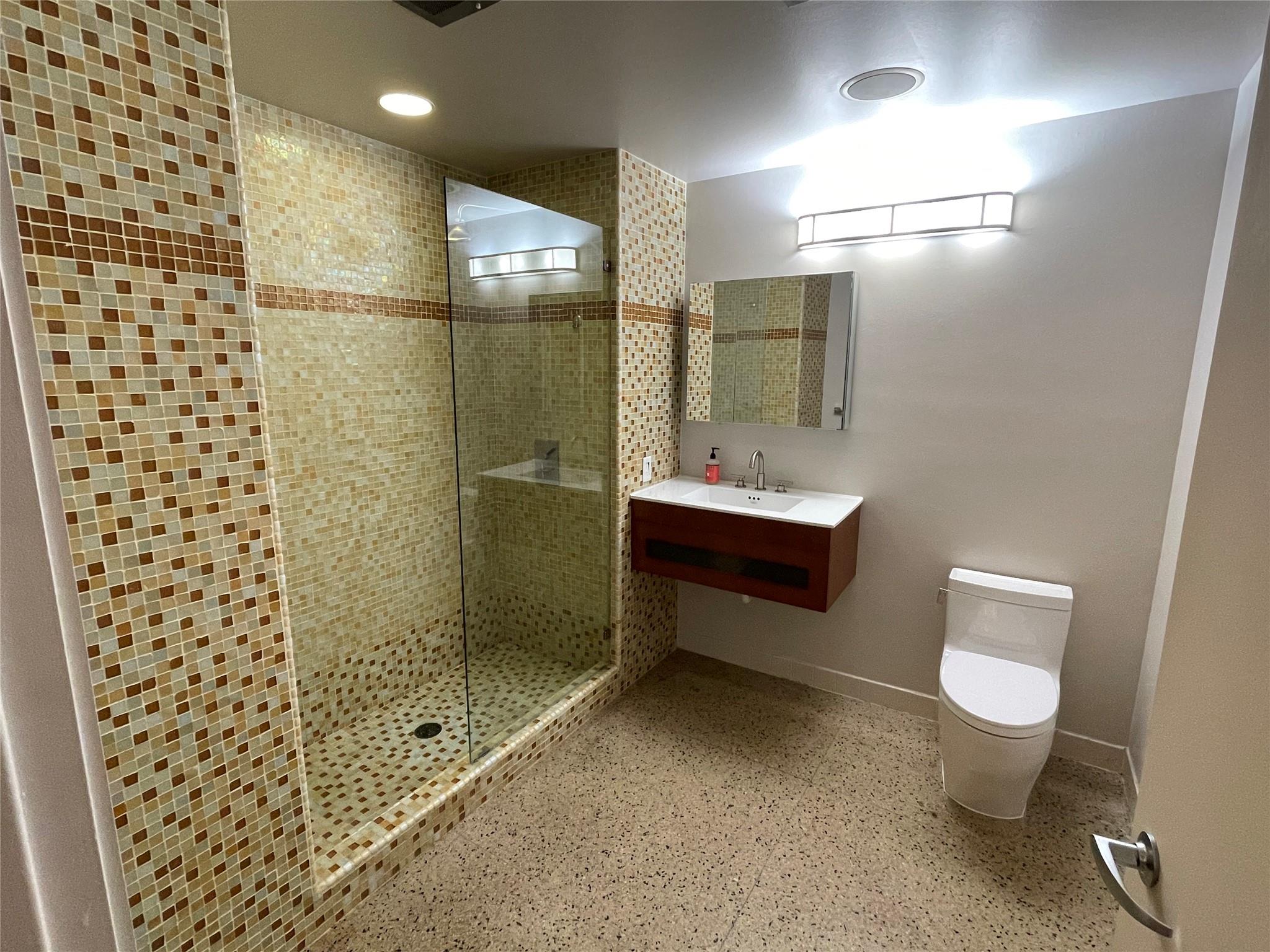 710 Colorado St # 2I, Austin, TX 78701