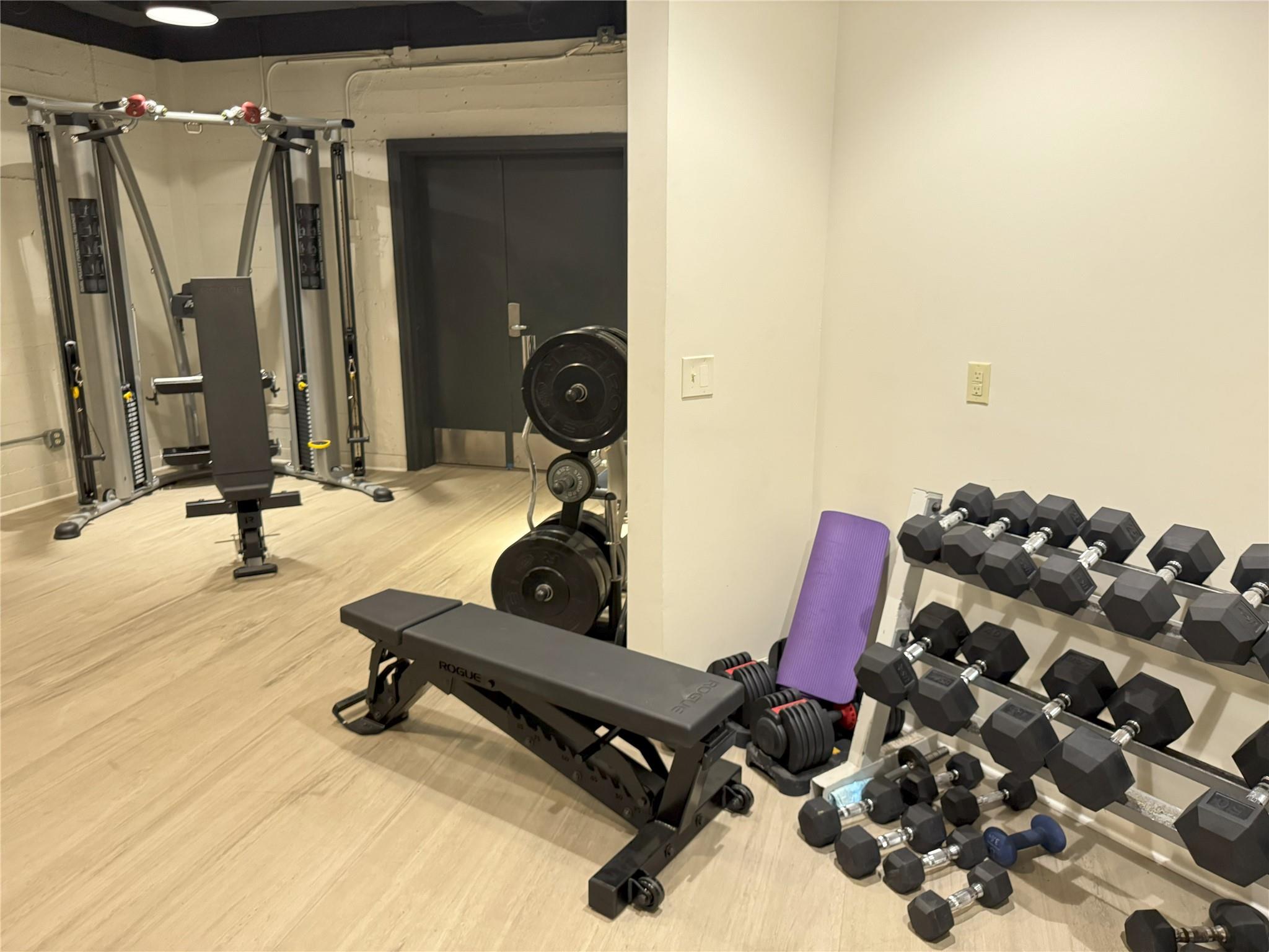 710 Colorado St # 2I, Austin, TX 78701