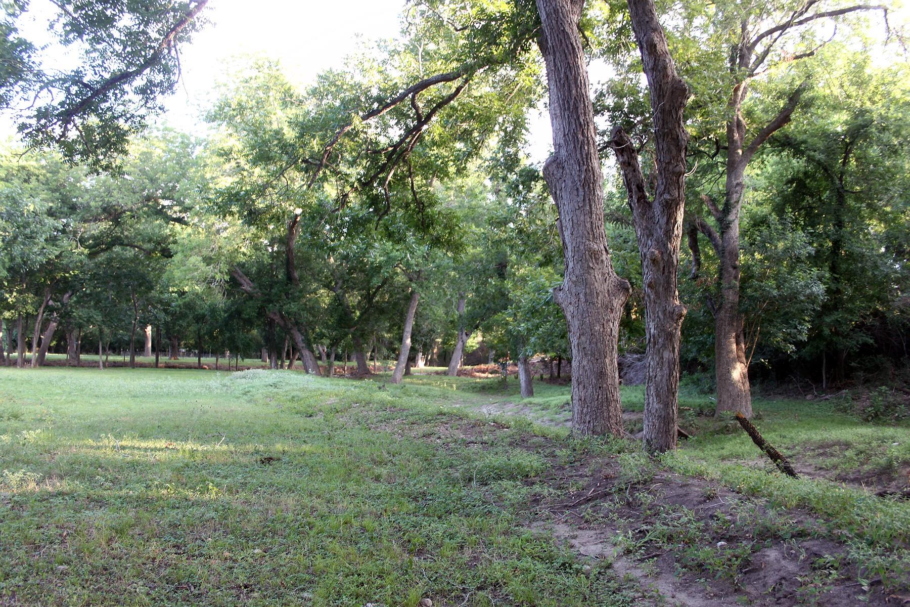900 Old Lytton Springs Rd, Lockhart, TX 78644