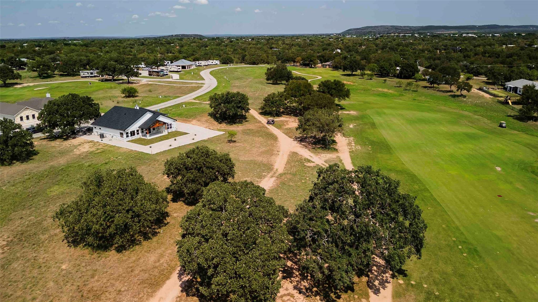 215 Oak Grove Pkwy, Kingsland, TX 78639