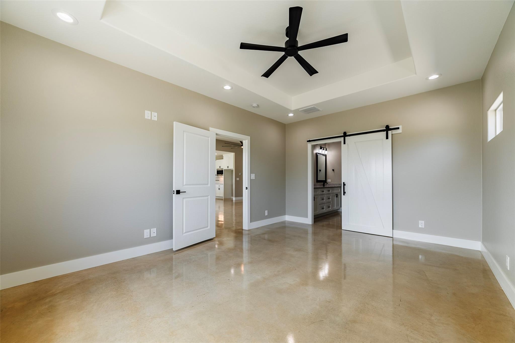 215 Oak Grove Pkwy, Kingsland, TX 78639