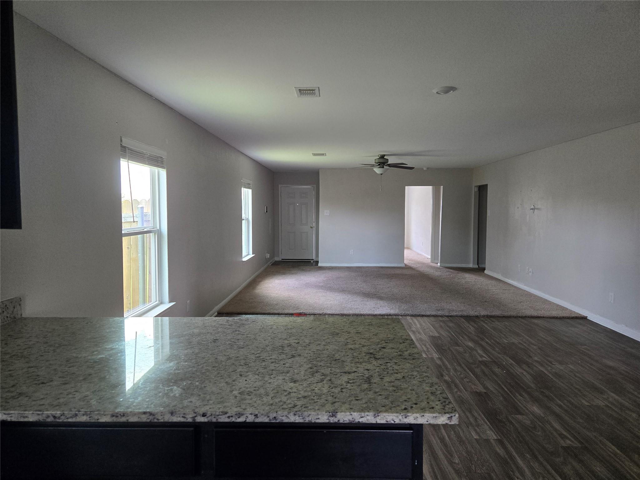 16416 Farmhouse Ln, Elgin, TX 78621