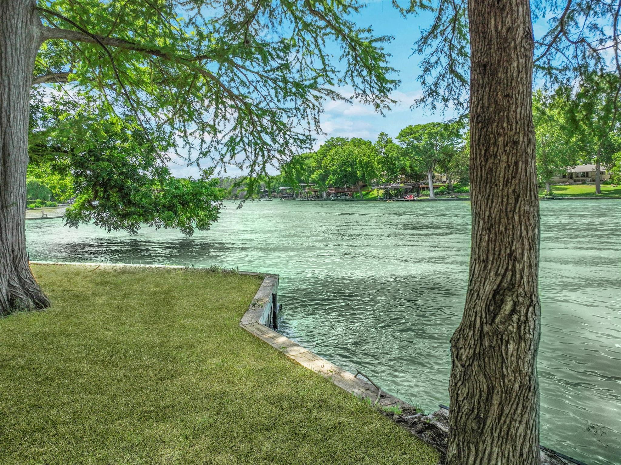 505 E Zipp Rd, New Braunfels, TX 78130