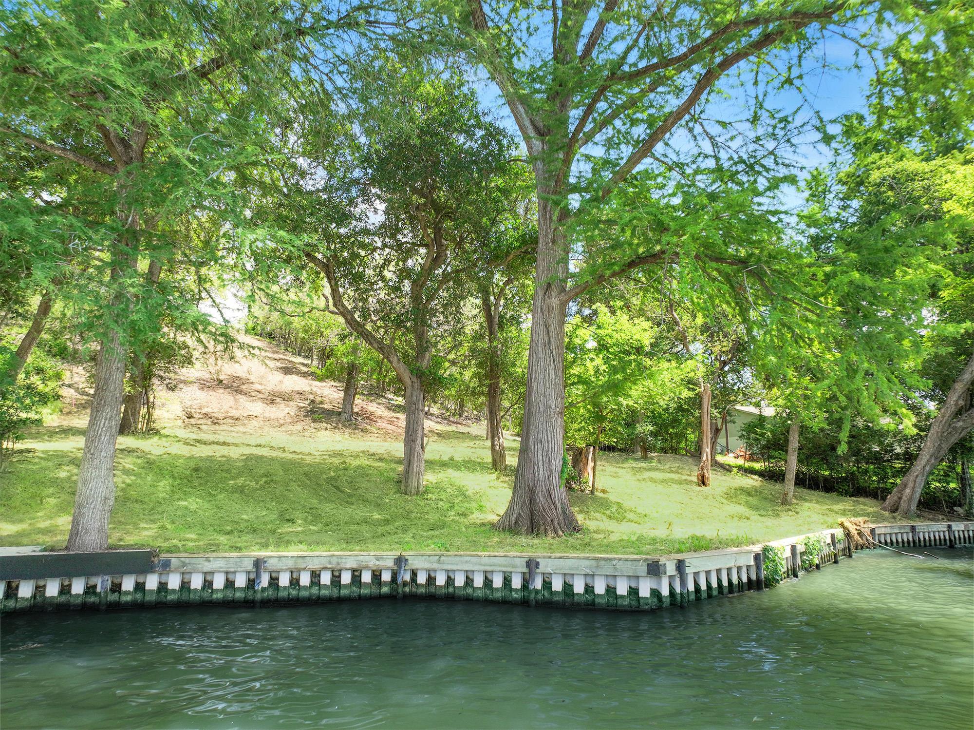 505 E Zipp Rd, New Braunfels, TX 78130