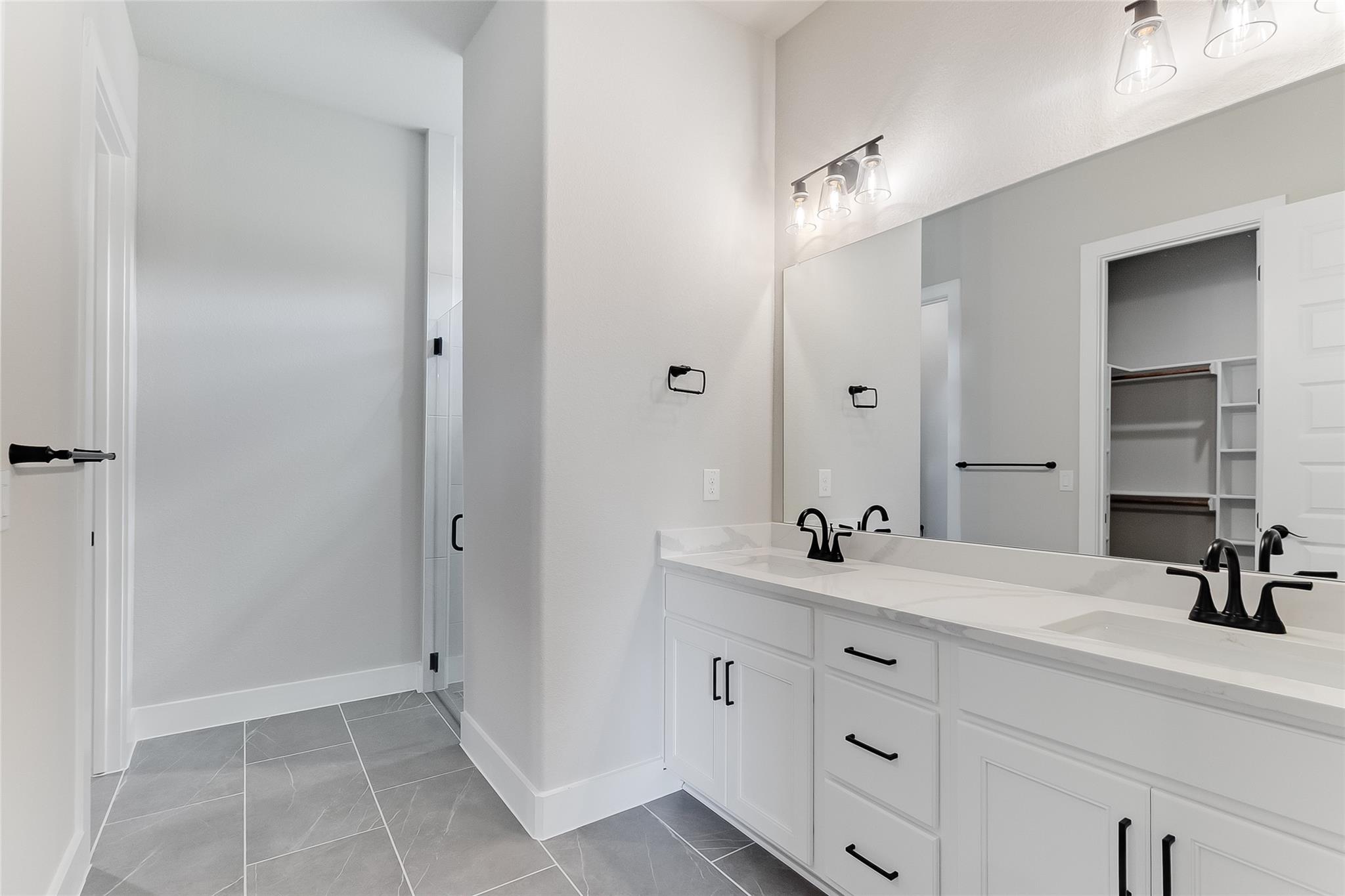 124 Draper Ln, Bertram, TX 78605