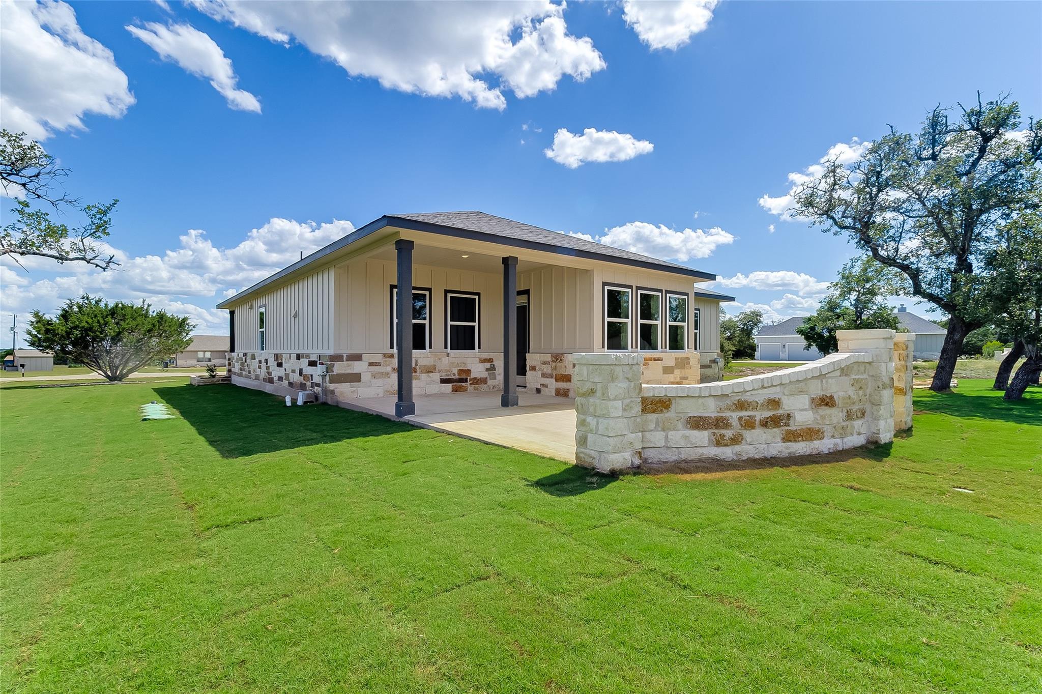 124 Draper Ln, Bertram, TX 78605