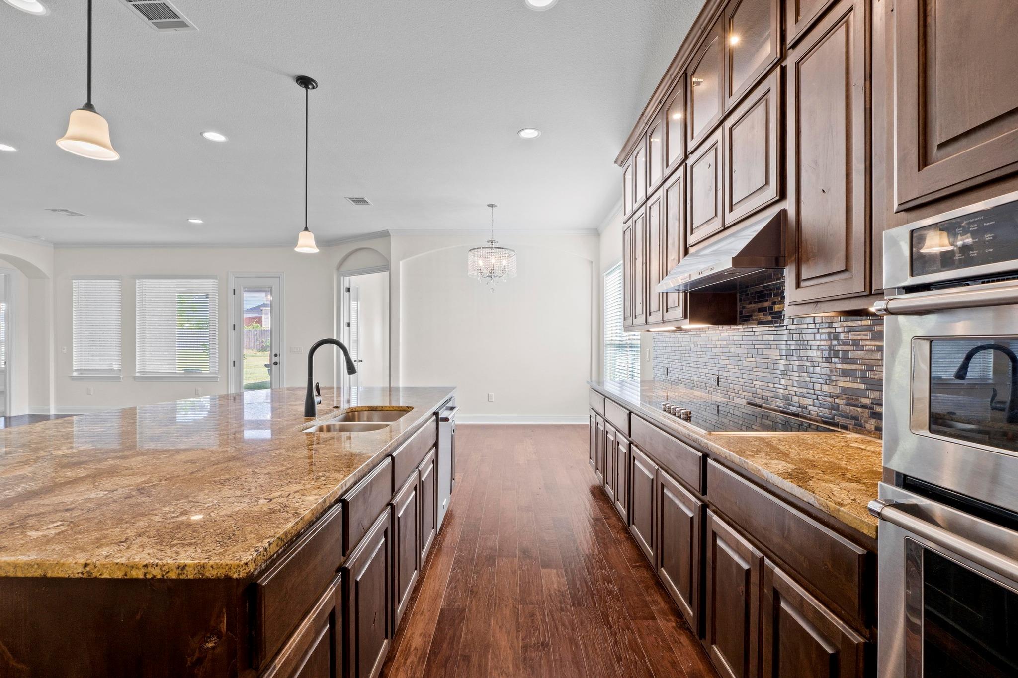 200 TATE Ln, Round Rock, TX 78626