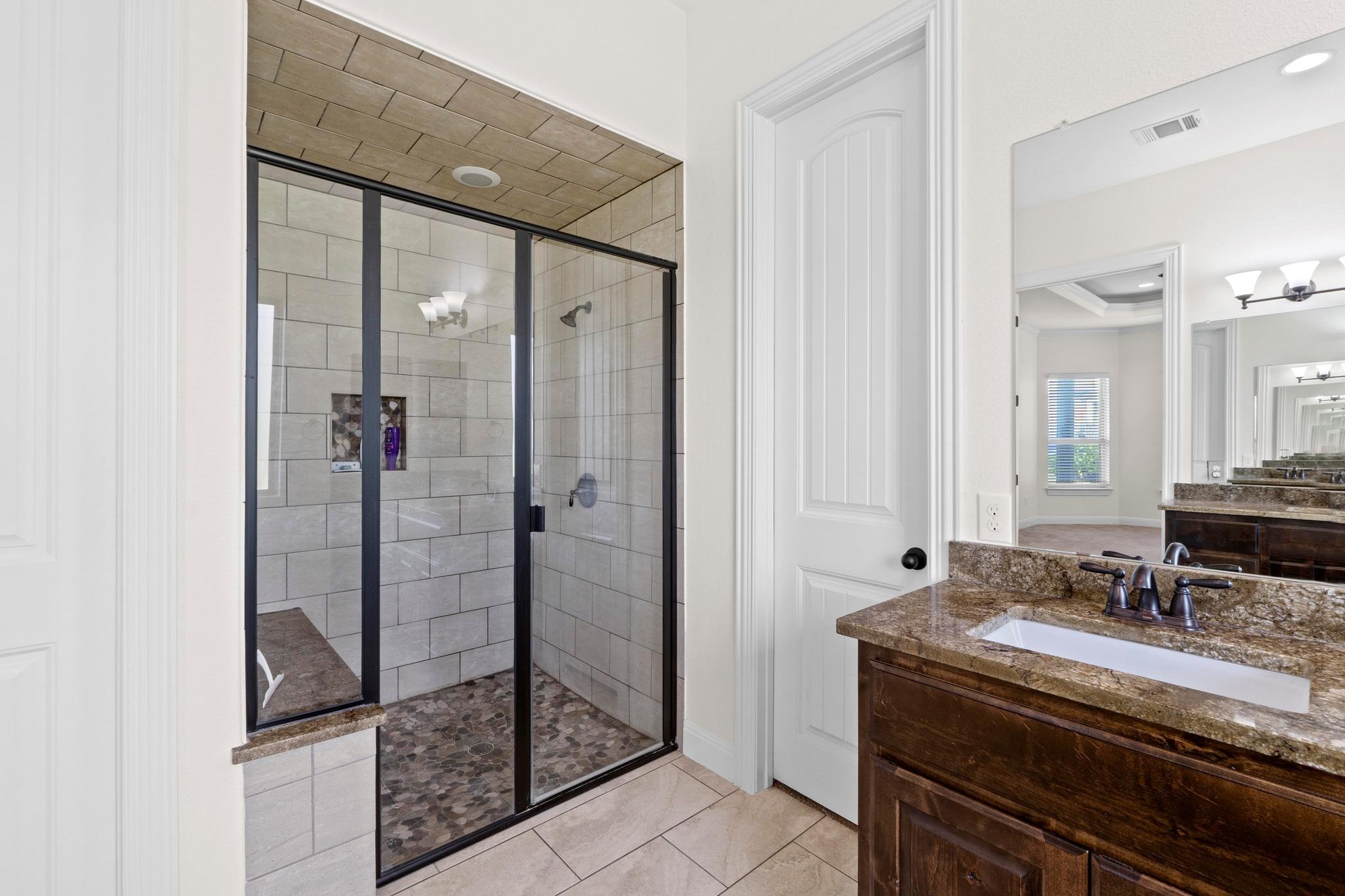 200 TATE Ln, Round Rock, TX 78626