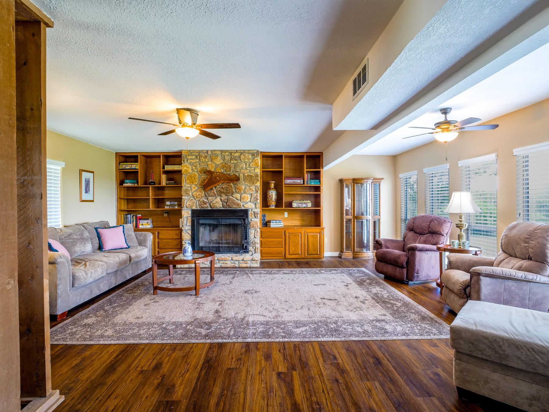 100 Vista Hermosa, Burnet, TX 78611