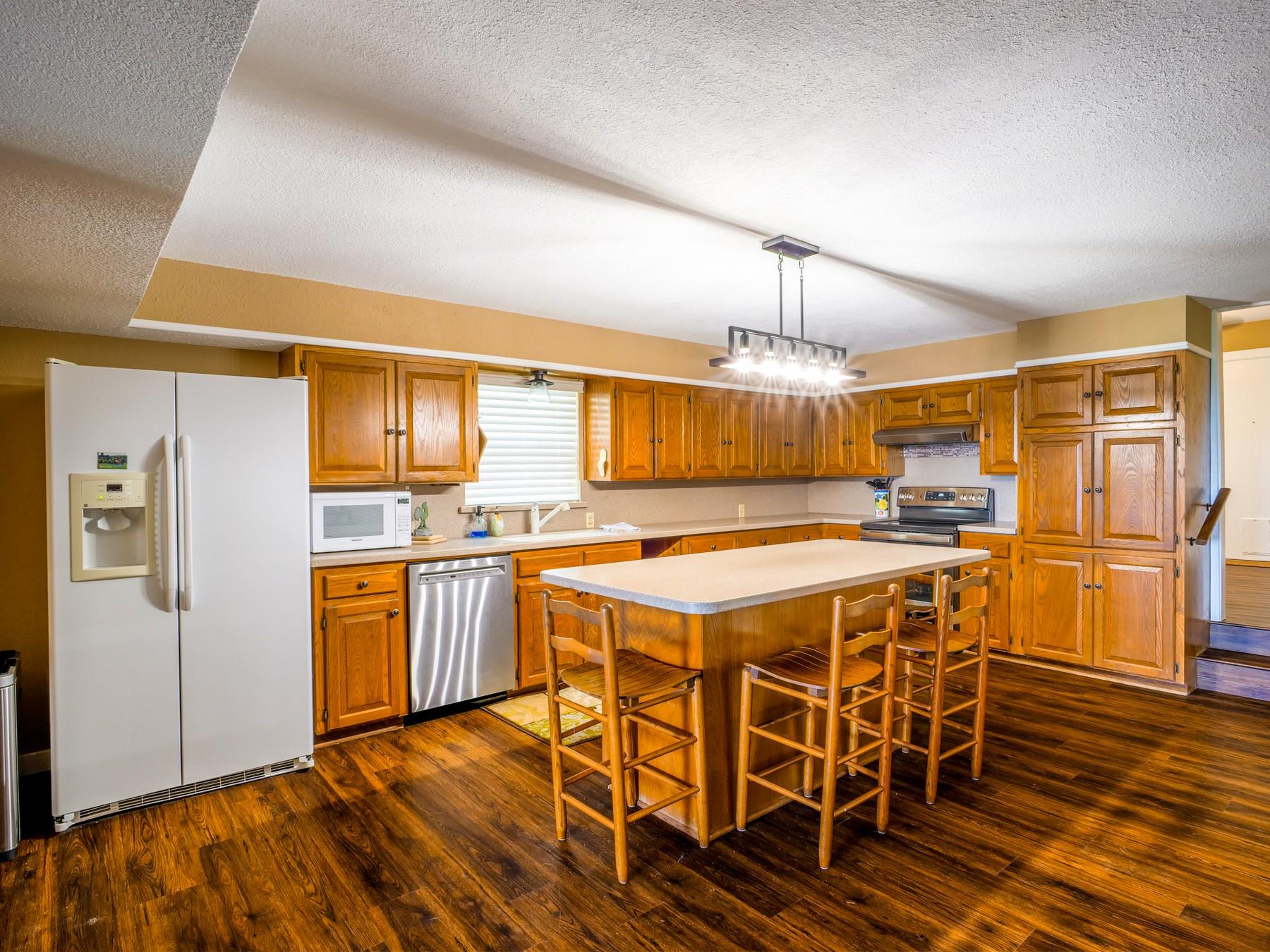 100 Vista Hermosa, Burnet, TX 78611