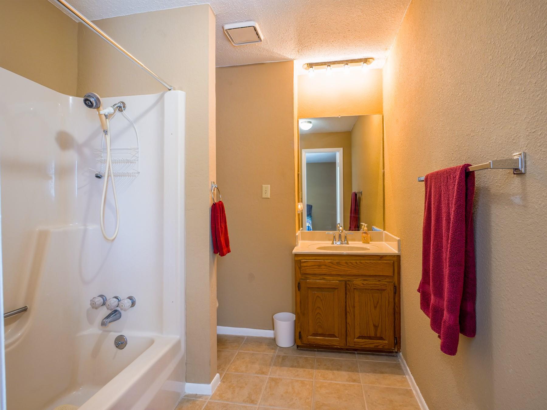 100 Vista Hermosa, Burnet, TX 78611