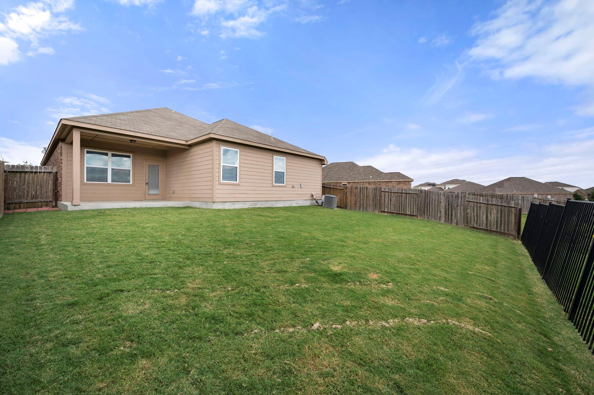 19825 Per Lange Pass, Manor, TX 78653