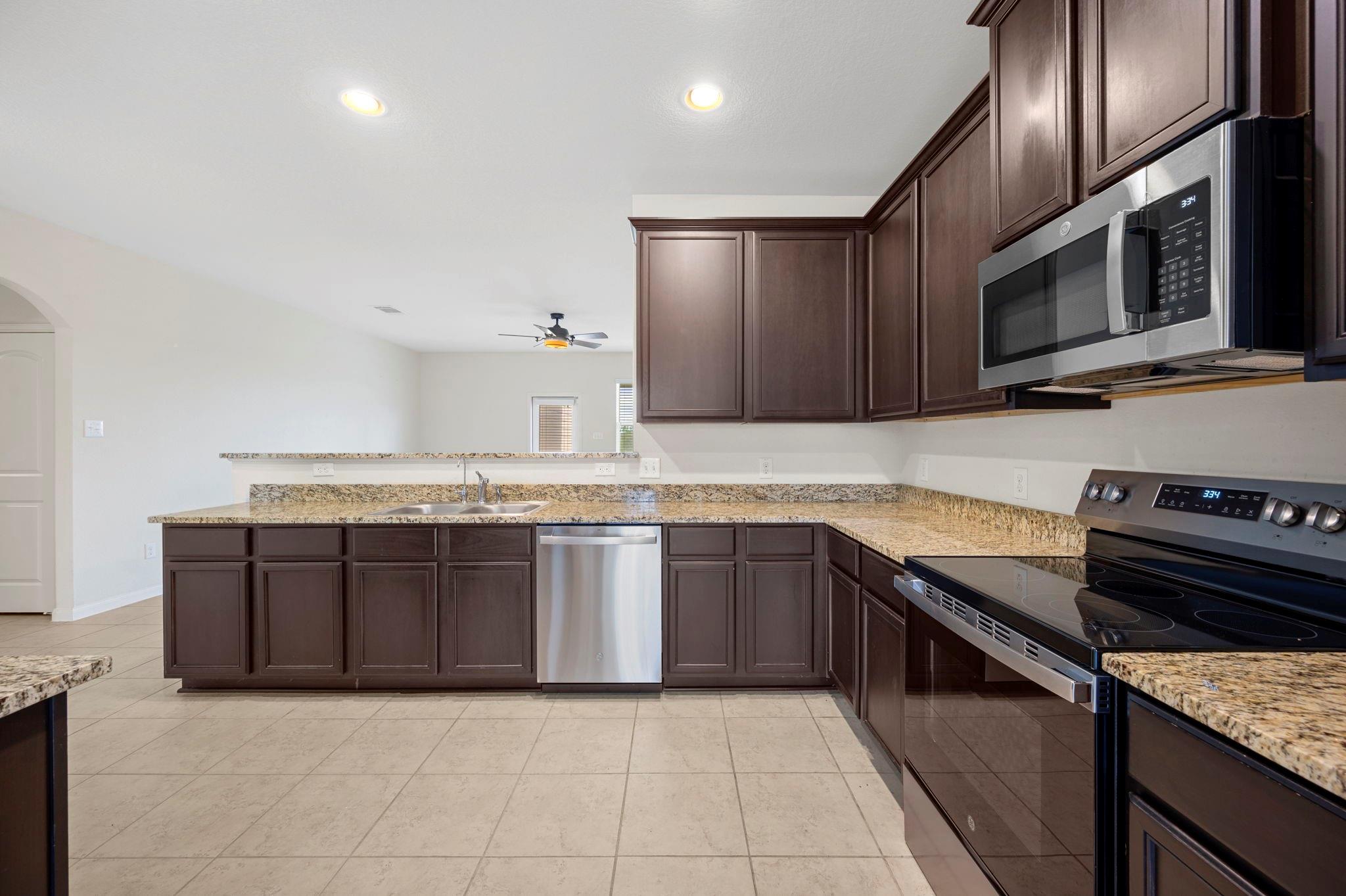 19825 Per Lange Pass, Manor, TX 78653