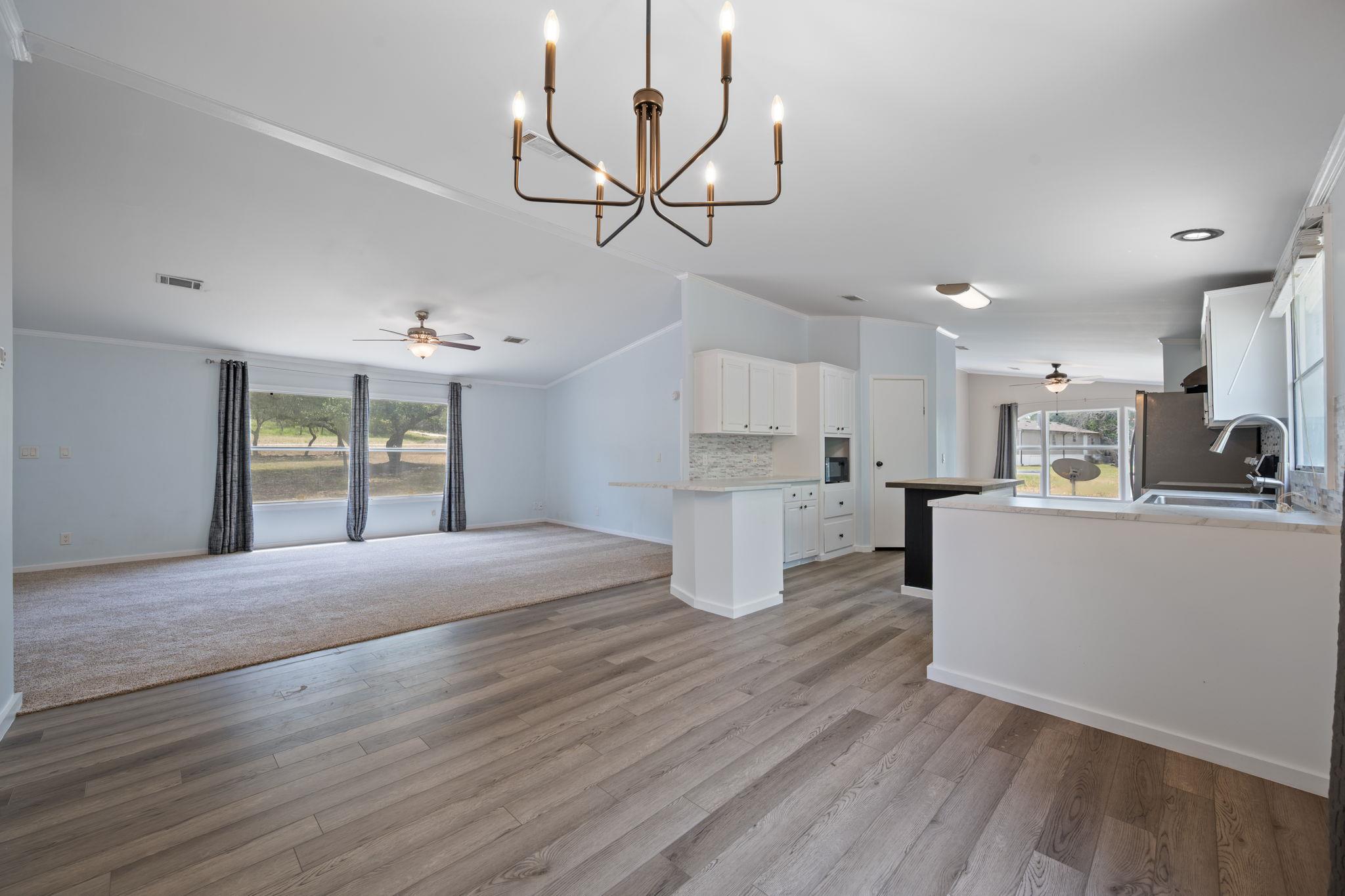 140 Creedmore Dr, Liberty Hill, TX 78642