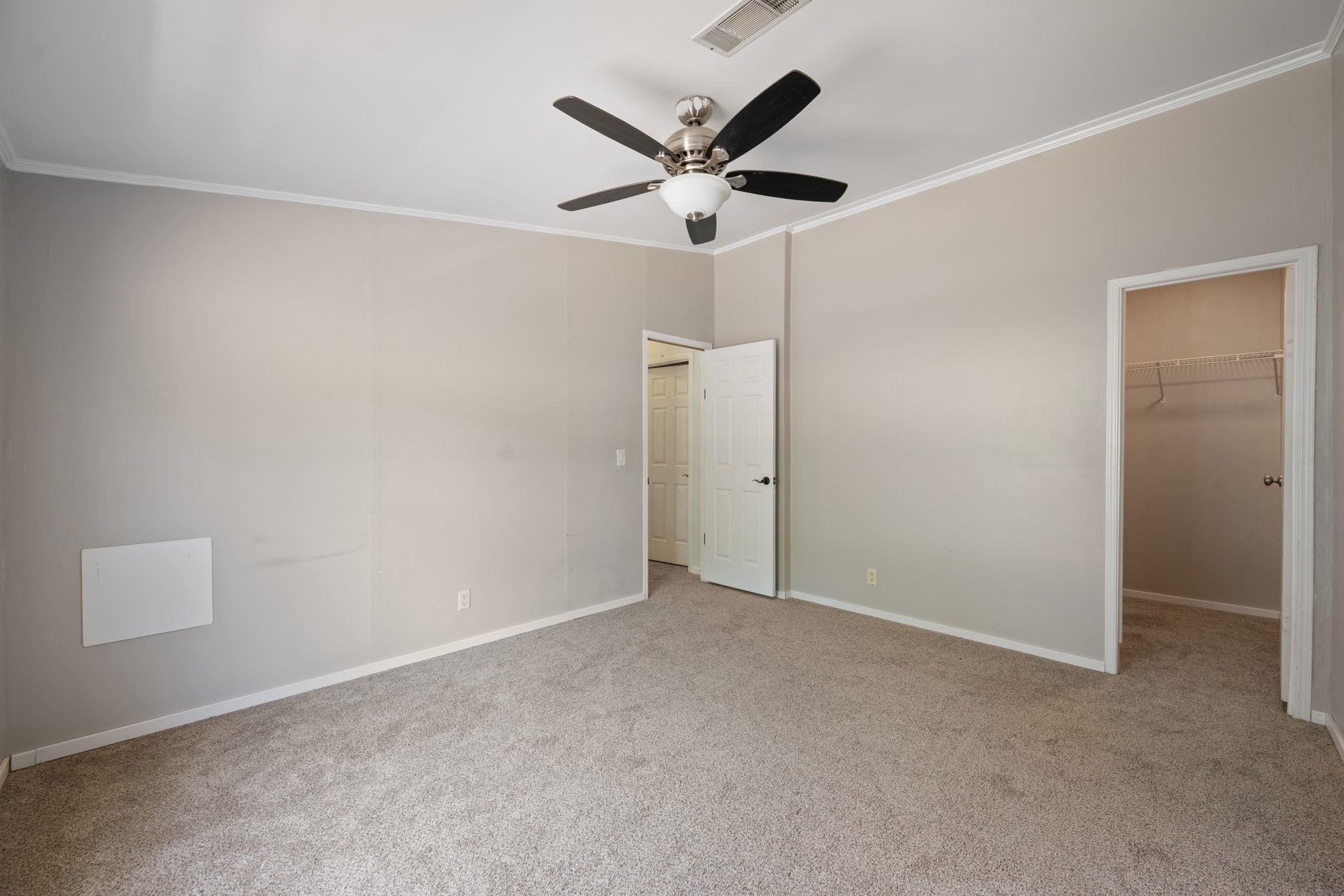 140 Creedmore Dr, Liberty Hill, TX 78642