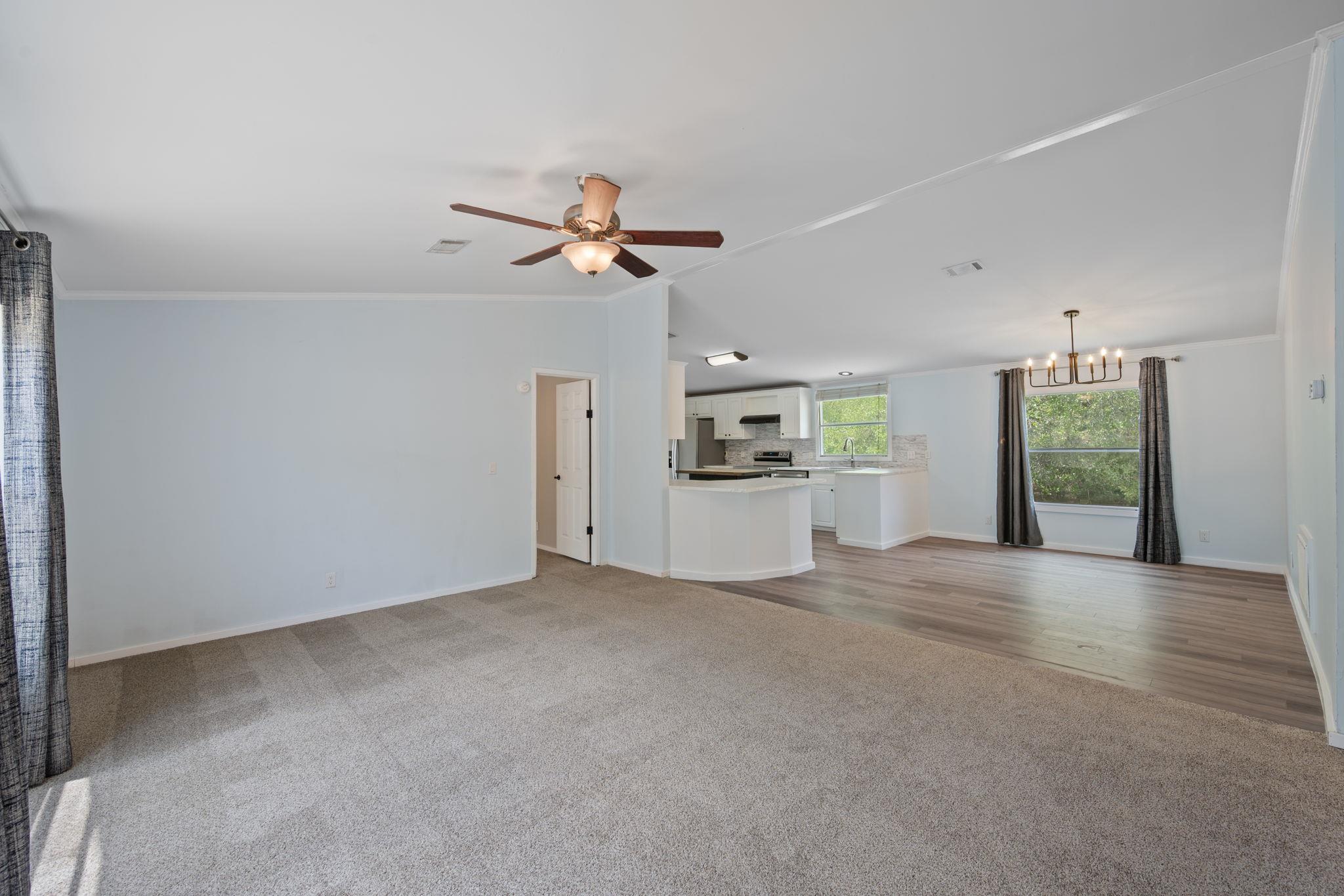 140 Creedmore Dr, Liberty Hill, TX 78642