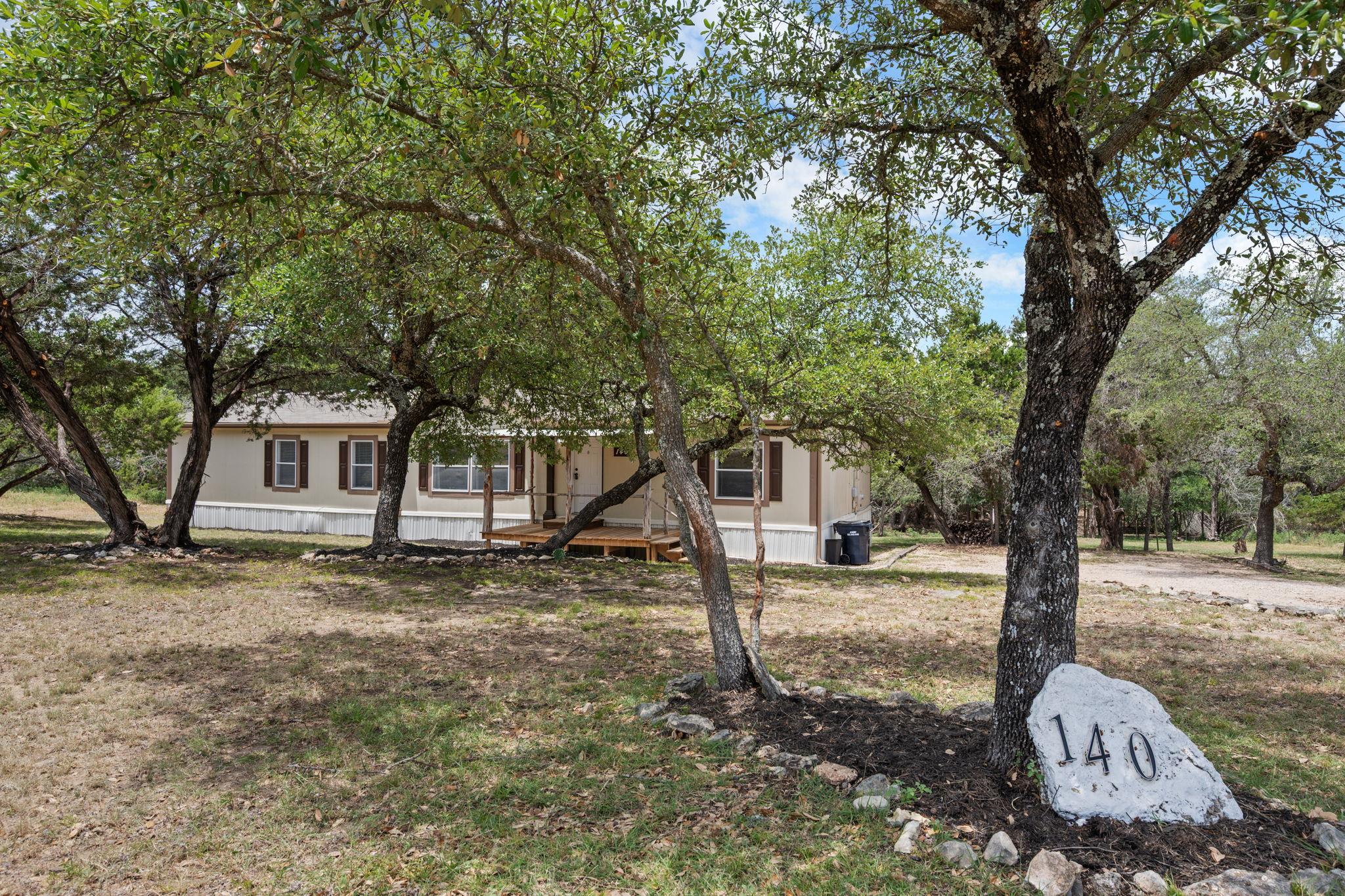 140 Creedmore Dr, Liberty Hill, TX 78642