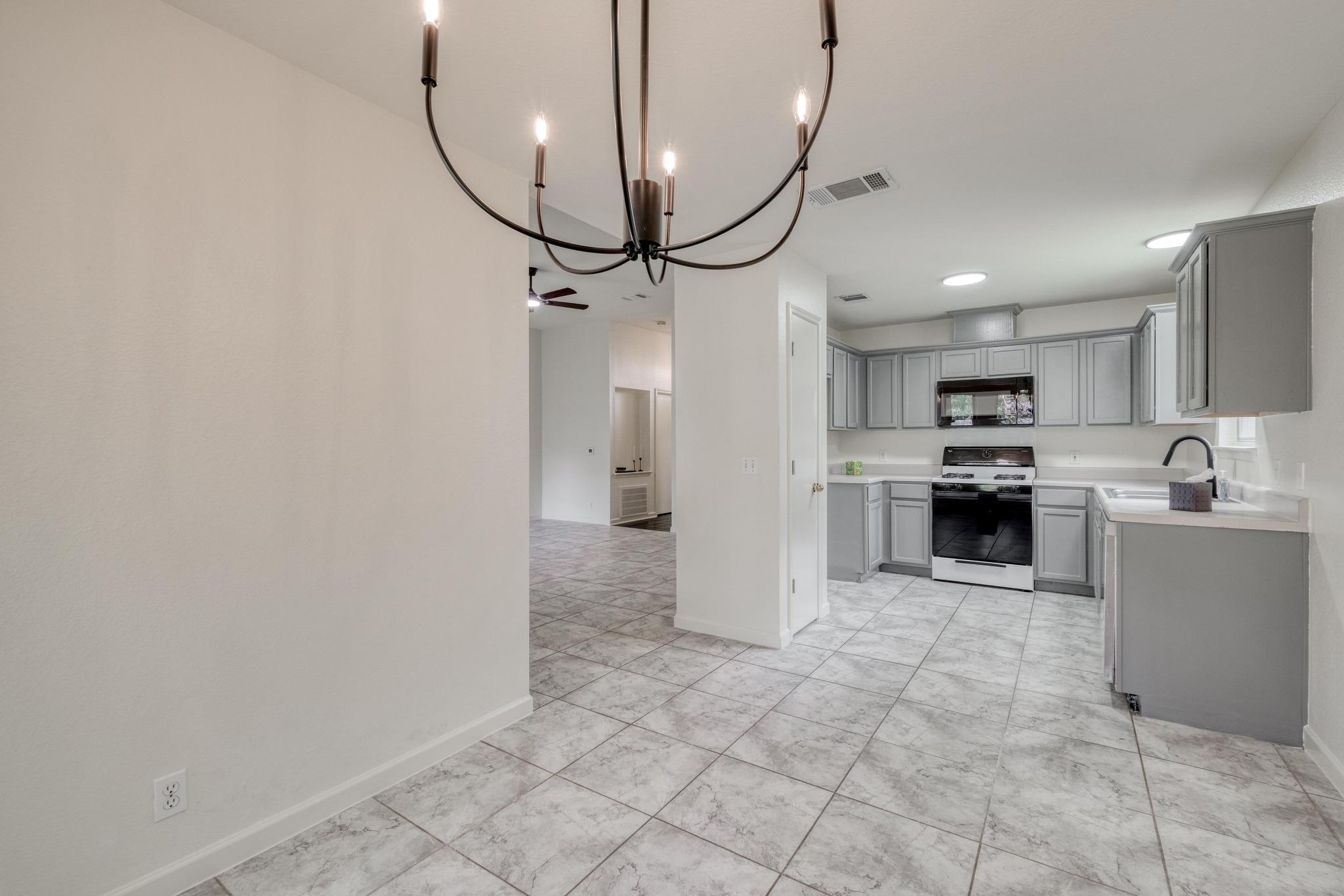 1604 Southwestern Blvd, Georgetown, TX 78626