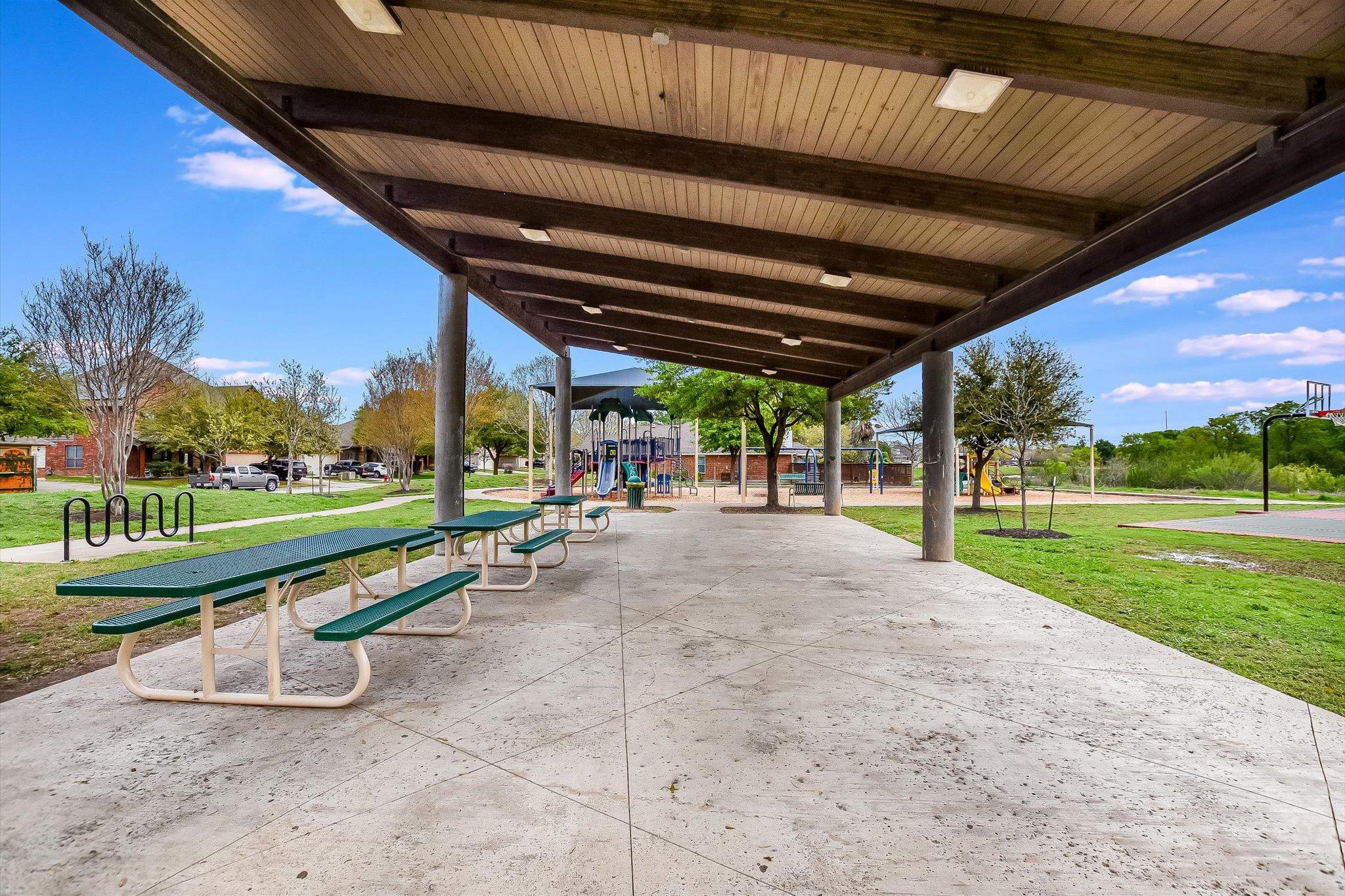 1352 Clark Brothers Dr, Buda, TX 78610