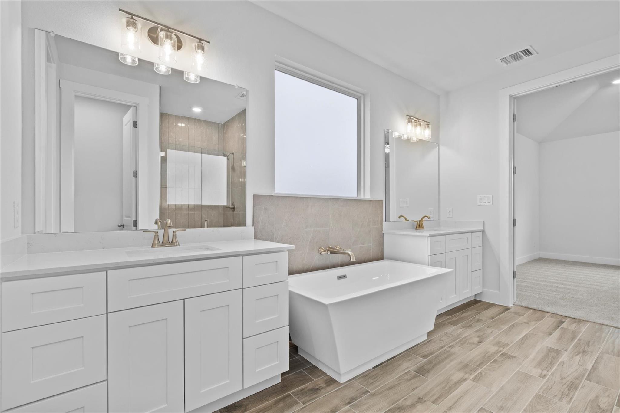 8521 Pine Muhly Dr, Lago Vista, TX 78645