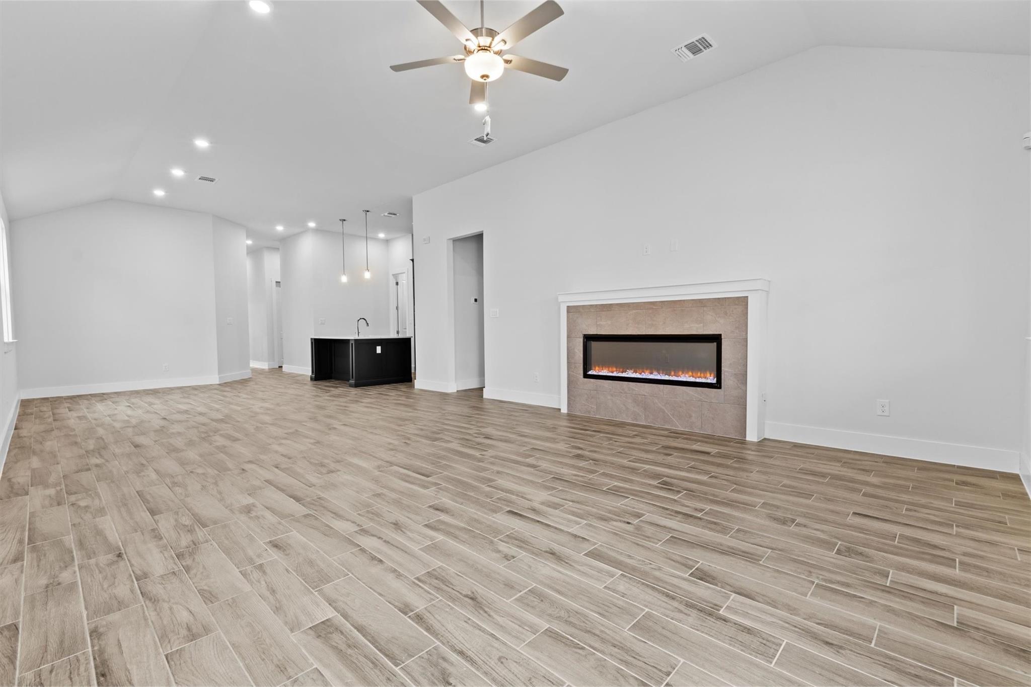 8521 Pine Muhly Dr, Lago Vista, TX 78645