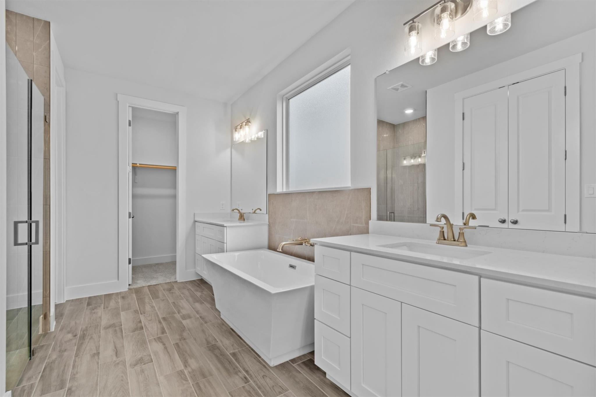8521 Pine Muhly Dr, Lago Vista, TX 78645