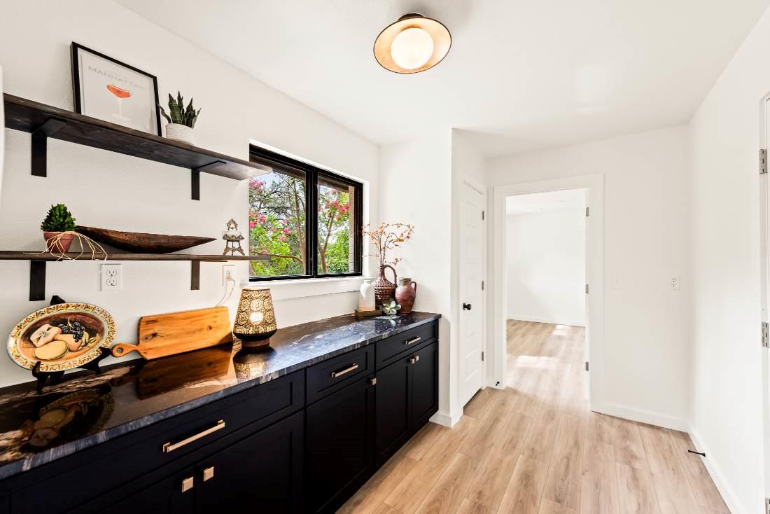 8401 Persimmon Grv, Austin, TX 78737