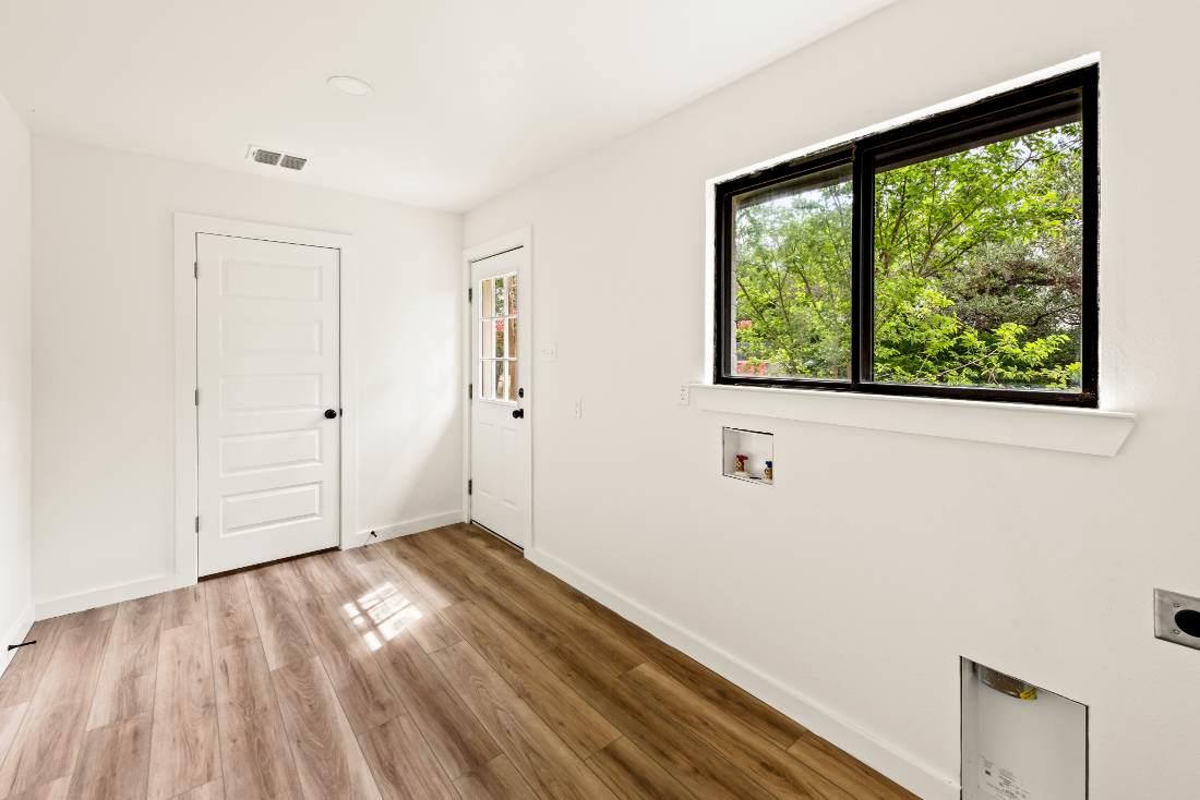 8401 Persimmon Grv, Austin, TX 78737
