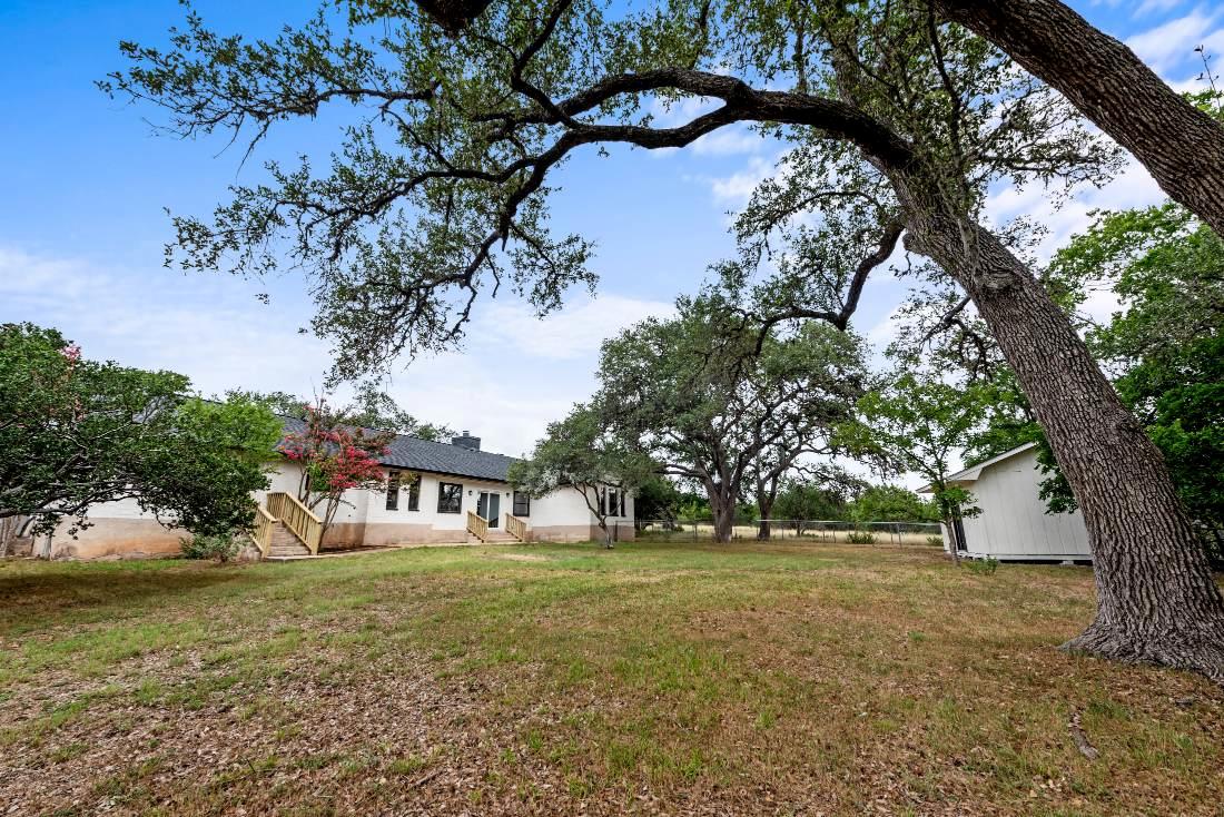 8401 Persimmon Grv, Austin, TX 78737