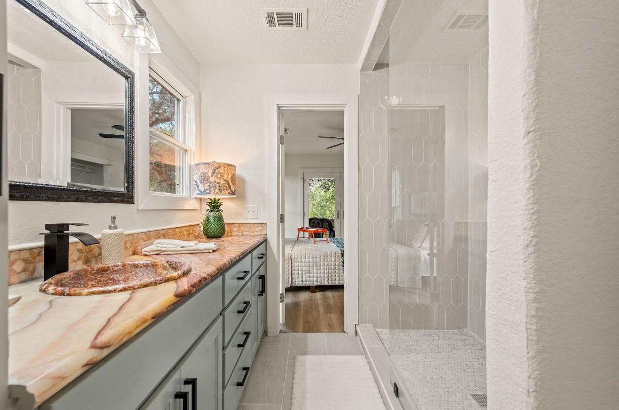 110 Windy Ridge Ln, Wimberley, TX 78676