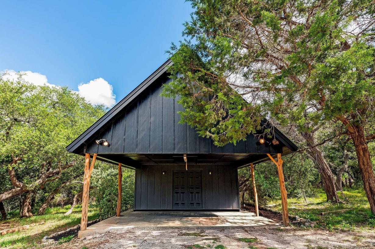 110 Windy Ridge Ln, Wimberley, TX 78676