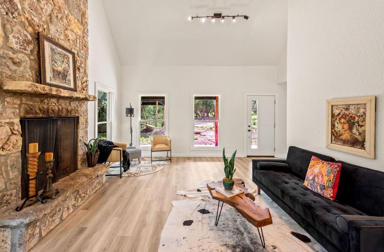 110 Windy Ridge Ln, Wimberley, TX 78676