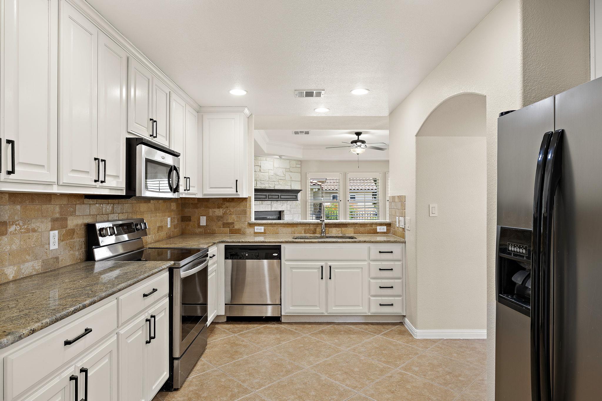 3608 Rockefeller Cv, Lago Vista, TX 78645