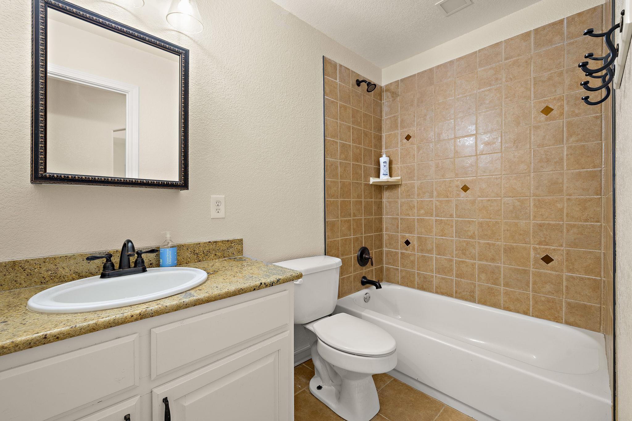 3608 Rockefeller Cv, Lago Vista, TX 78645