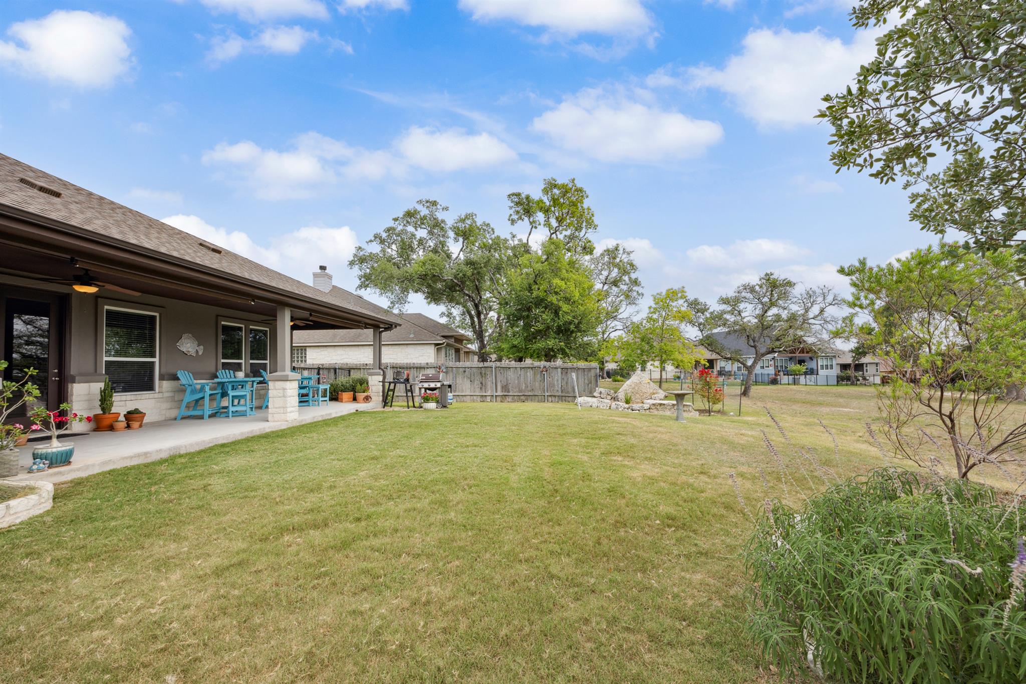 206 N Augusta Dr, Point Venture, TX 78645