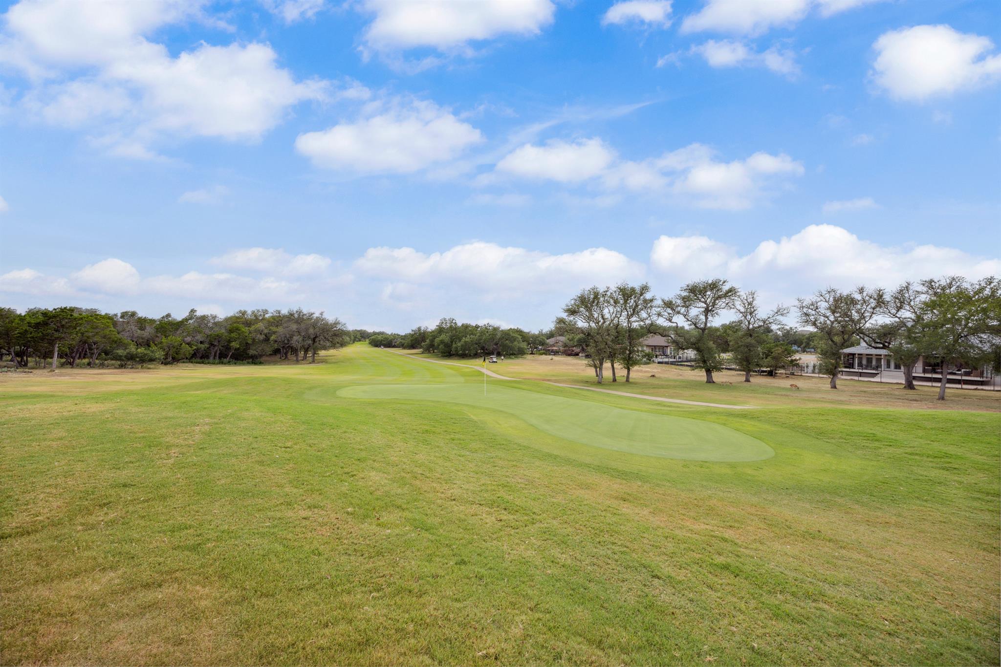 206 N Augusta Dr, Point Venture, TX 78645