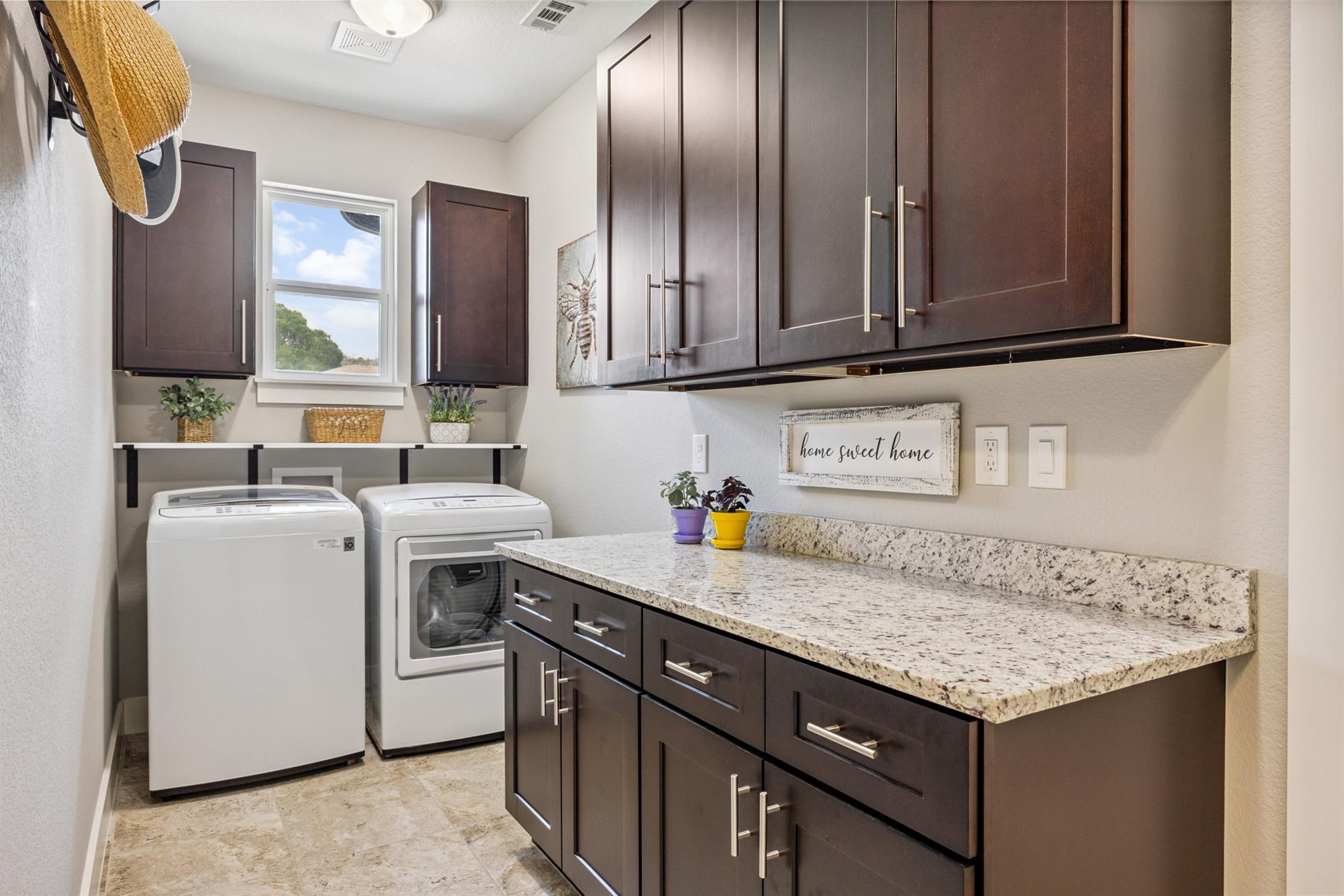 206 N Augusta Dr, Point Venture, TX 78645