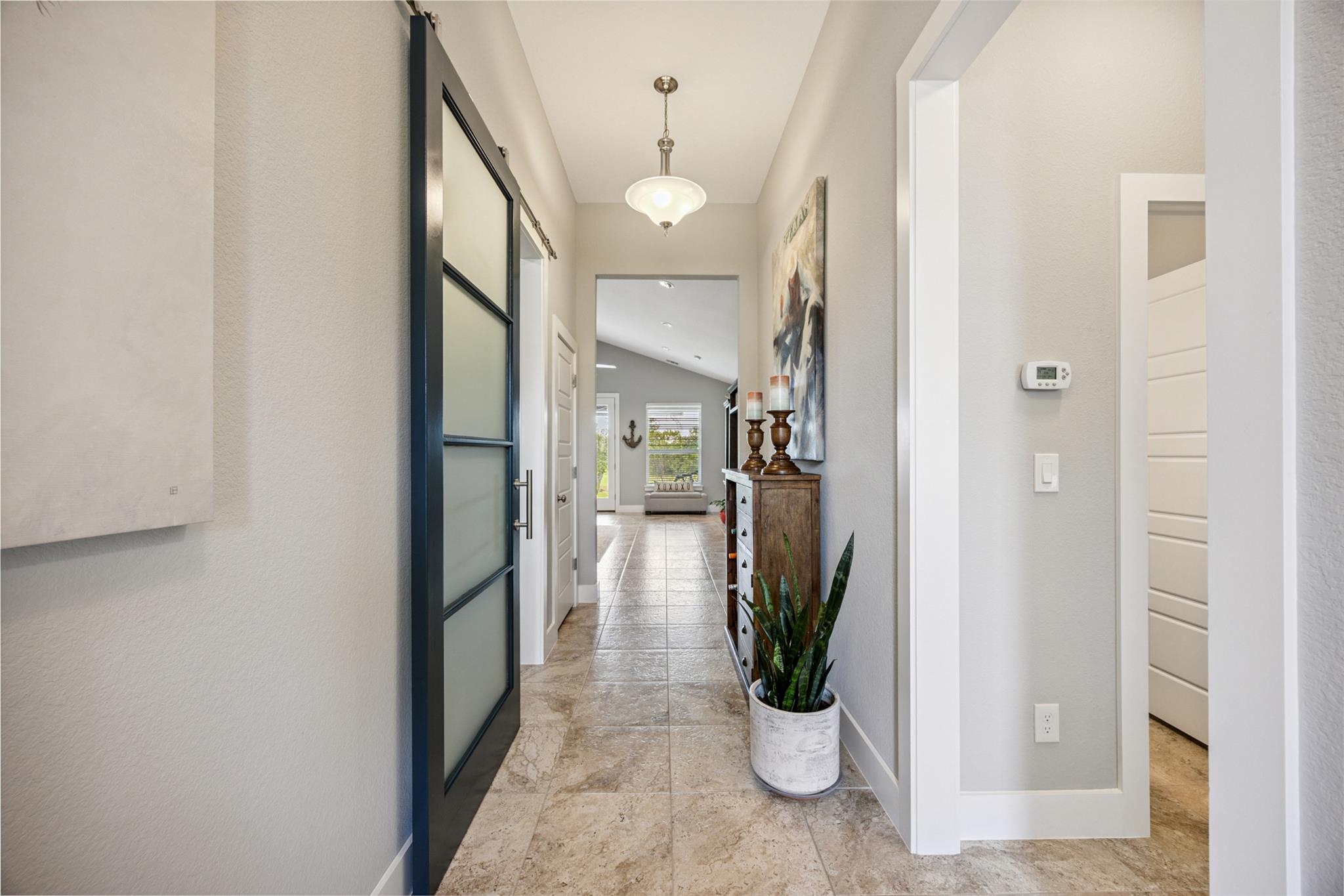206 N Augusta Dr, Point Venture, TX 78645