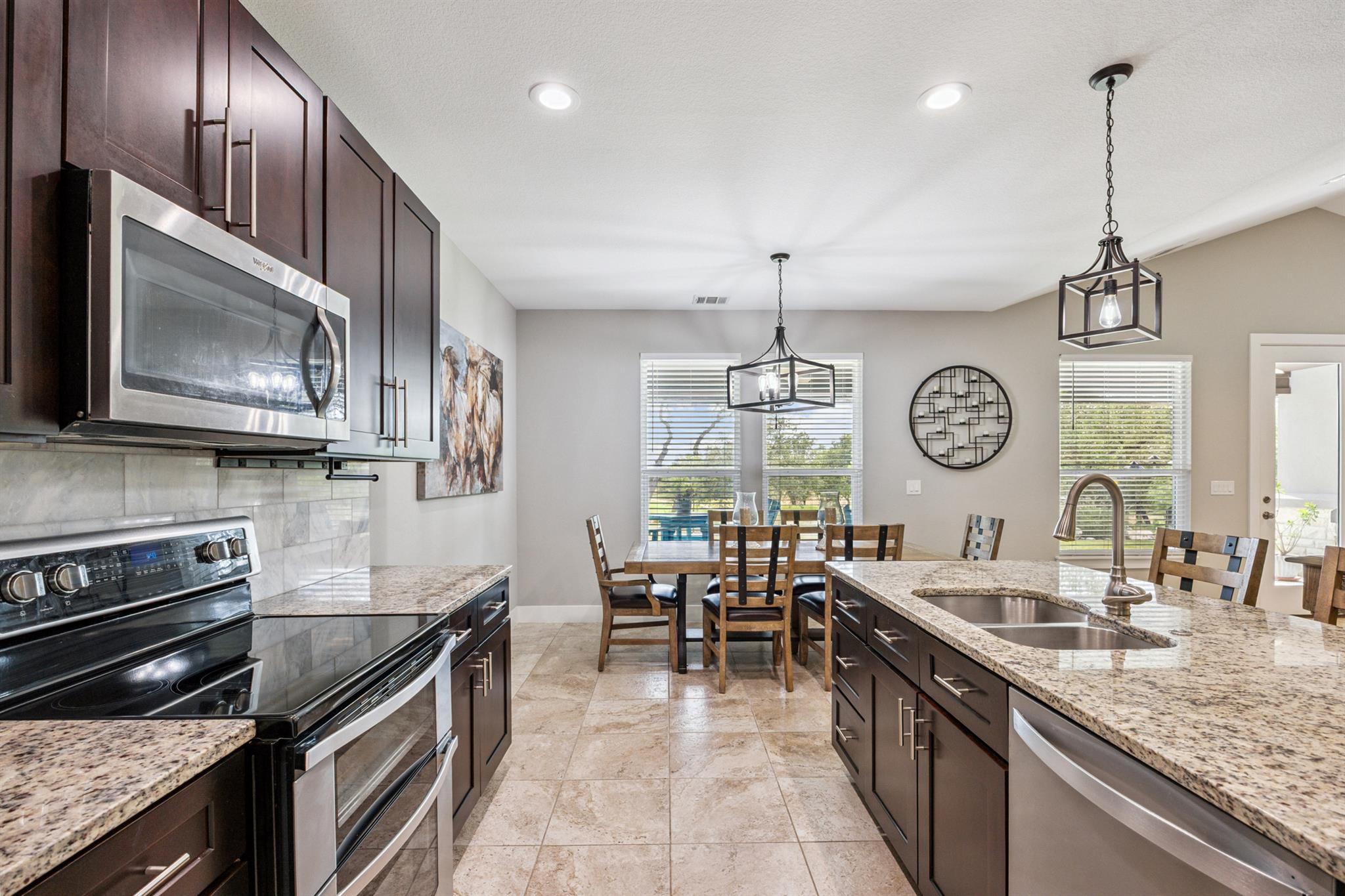 206 N Augusta Dr, Point Venture, TX 78645